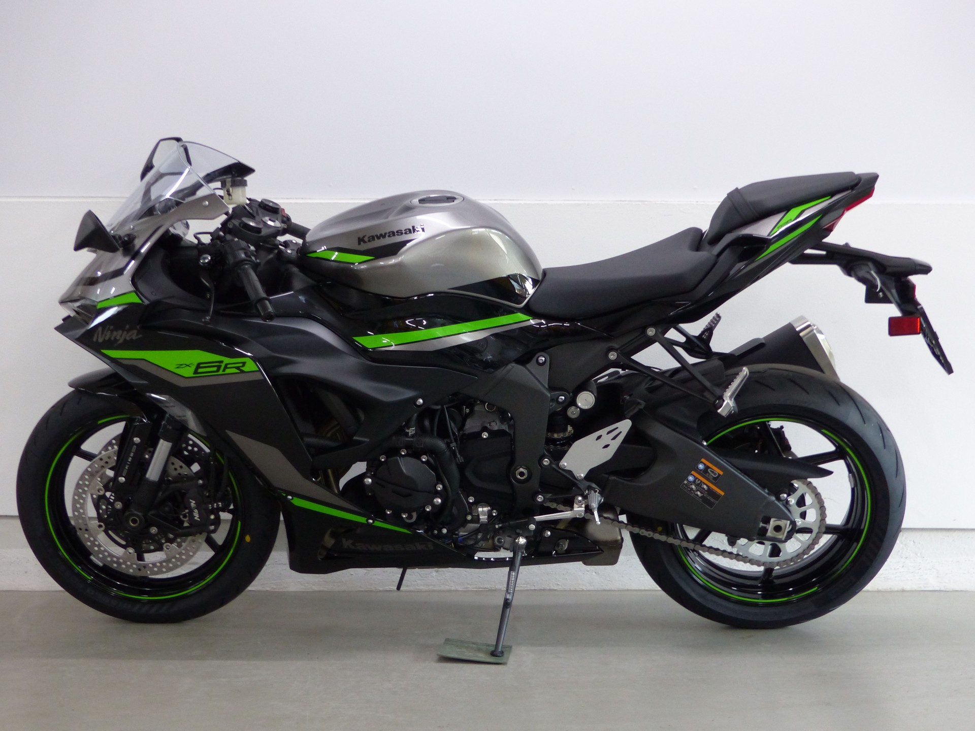 KAWASAKI Ninja ZX-6R-showroom-element-2