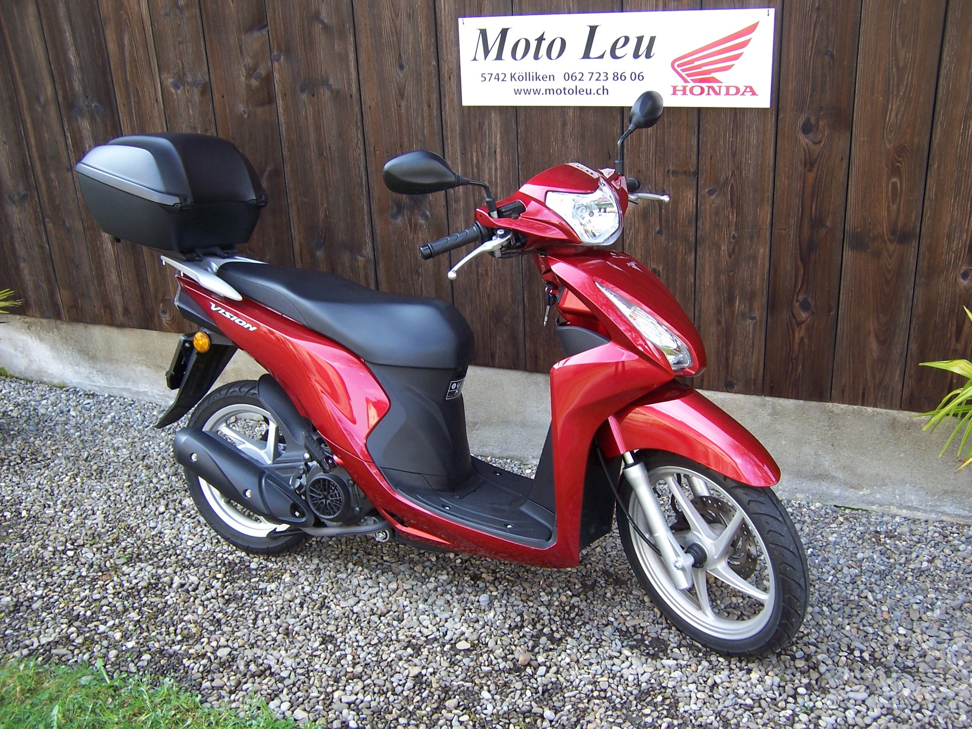 HONDA NSC Vision 110 16''-showroom-element-1
