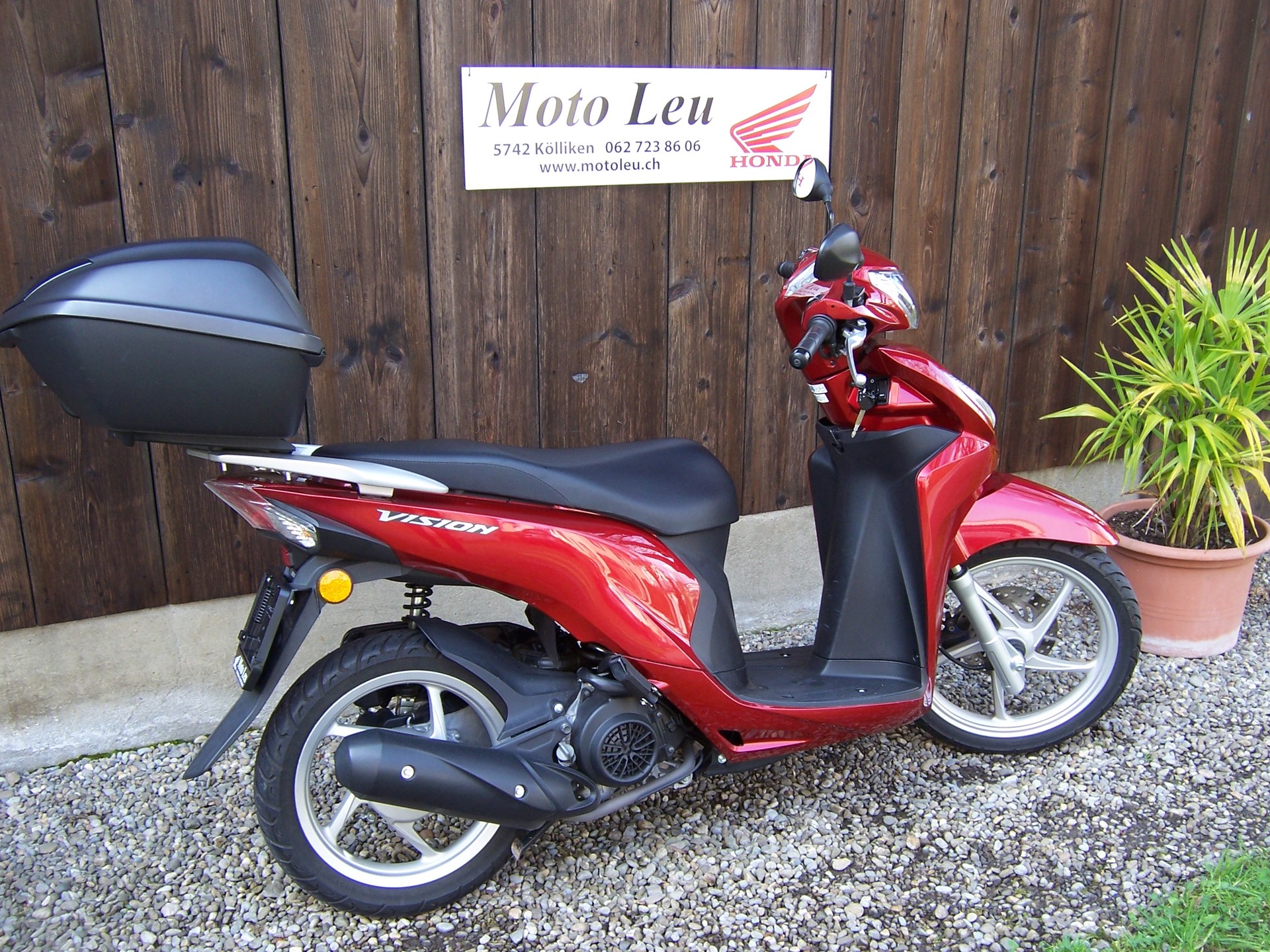 HONDA NSC Vision 110 16''-showroom-element-2