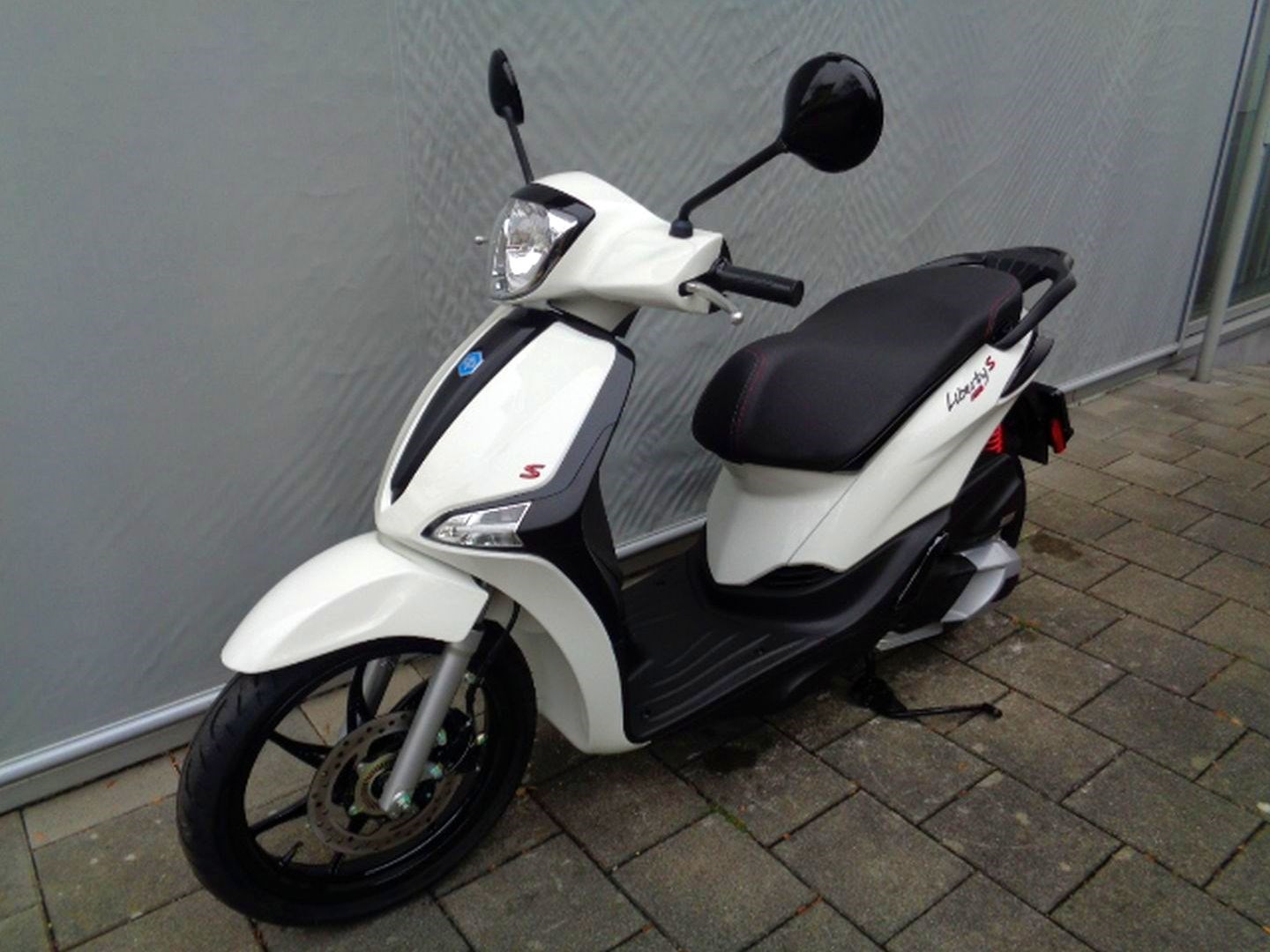 PIAGGIO LIBERTY SPORT125 ABS-showroom-element-1