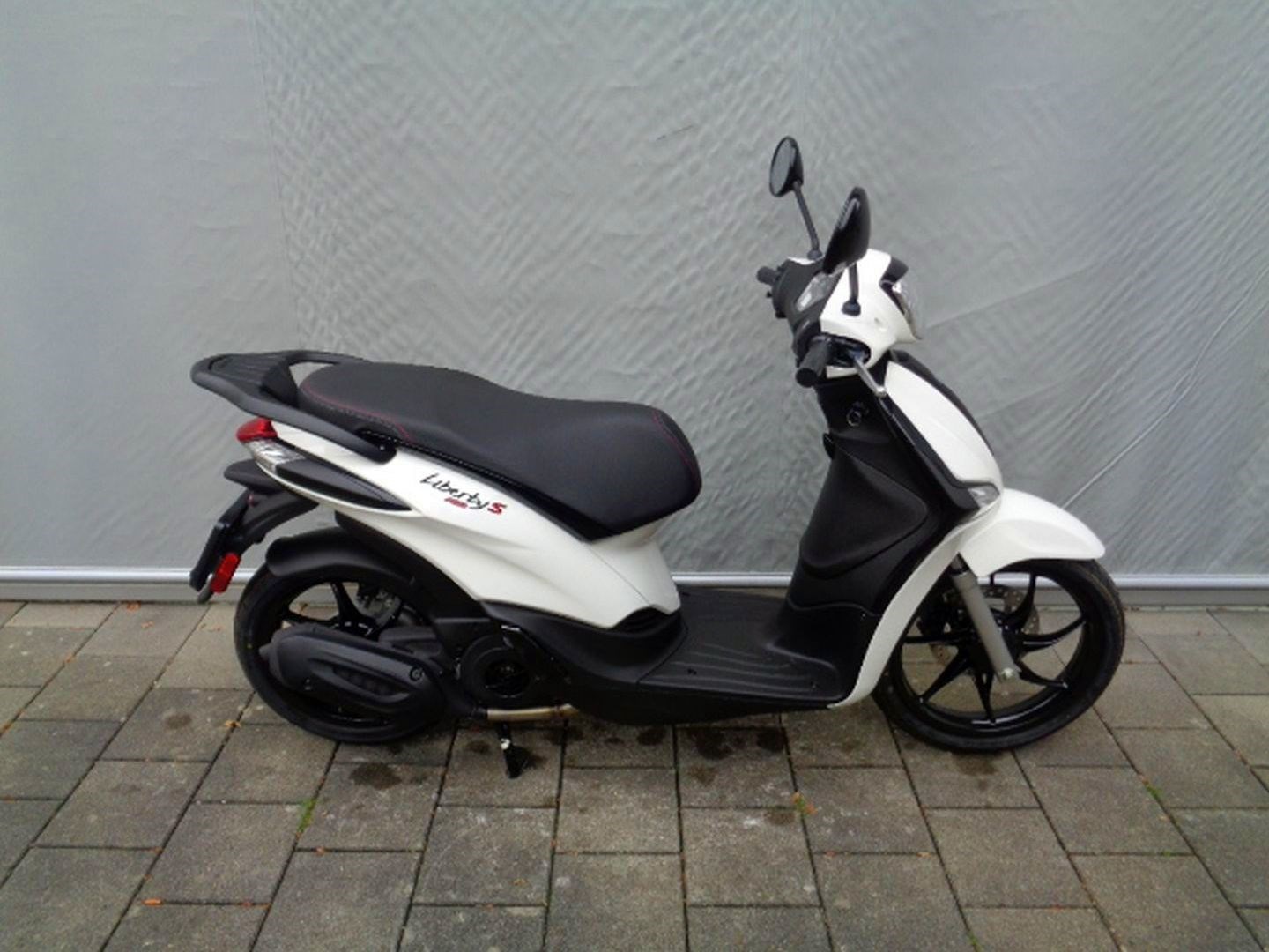 PIAGGIO LIBERTY SPORT125 ABS-showroom-element-3