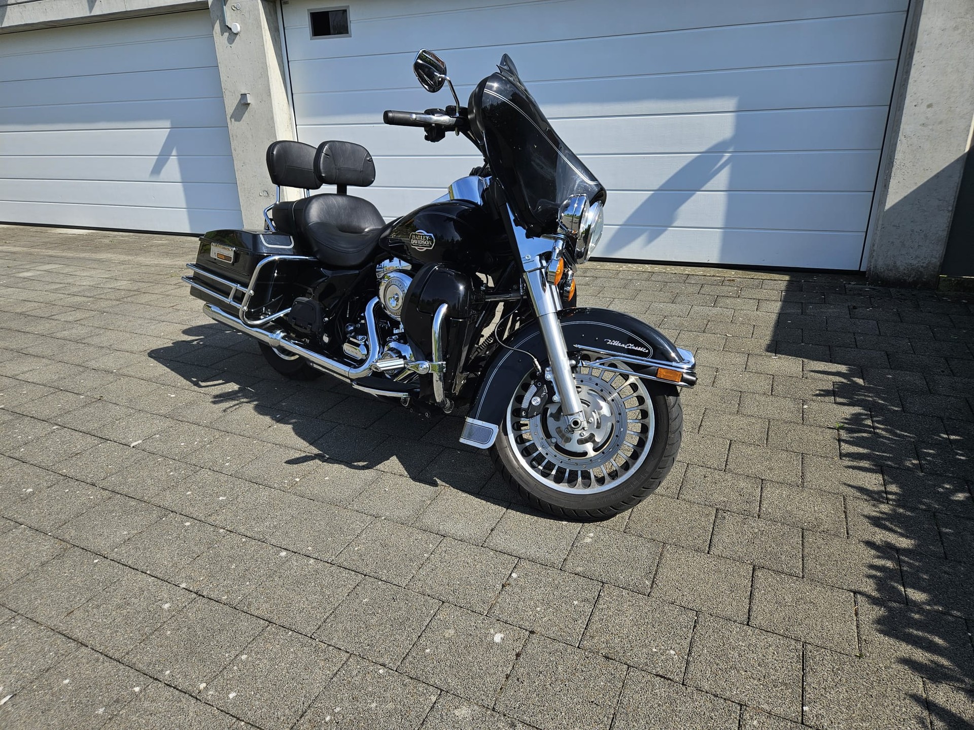 HARLEY-DAVIDSON FLHTCU Electra Glide Ultra Classic ABS-image-9
