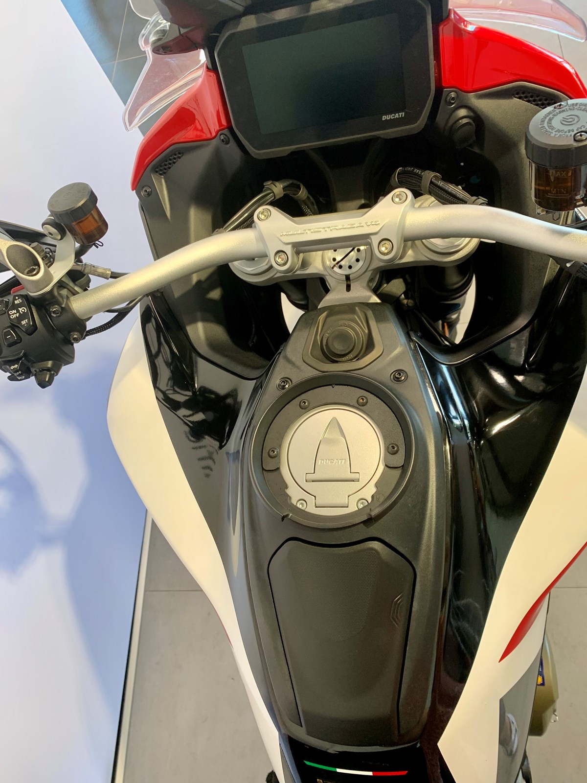 DUCATI Multistrada V4 S Sport Full-image-3