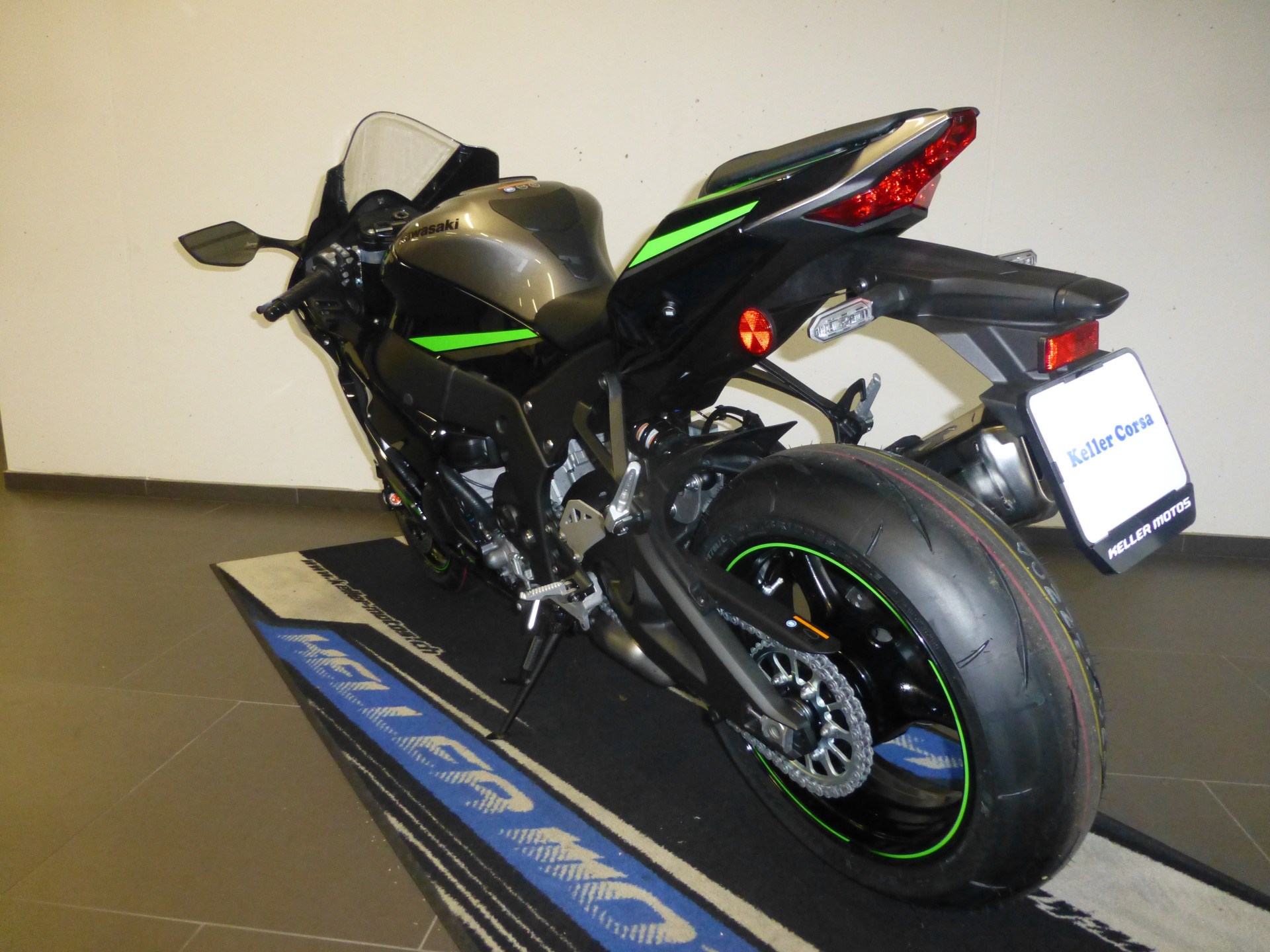 KAWASAKI Ninja ZX-10R-showroom-element-3