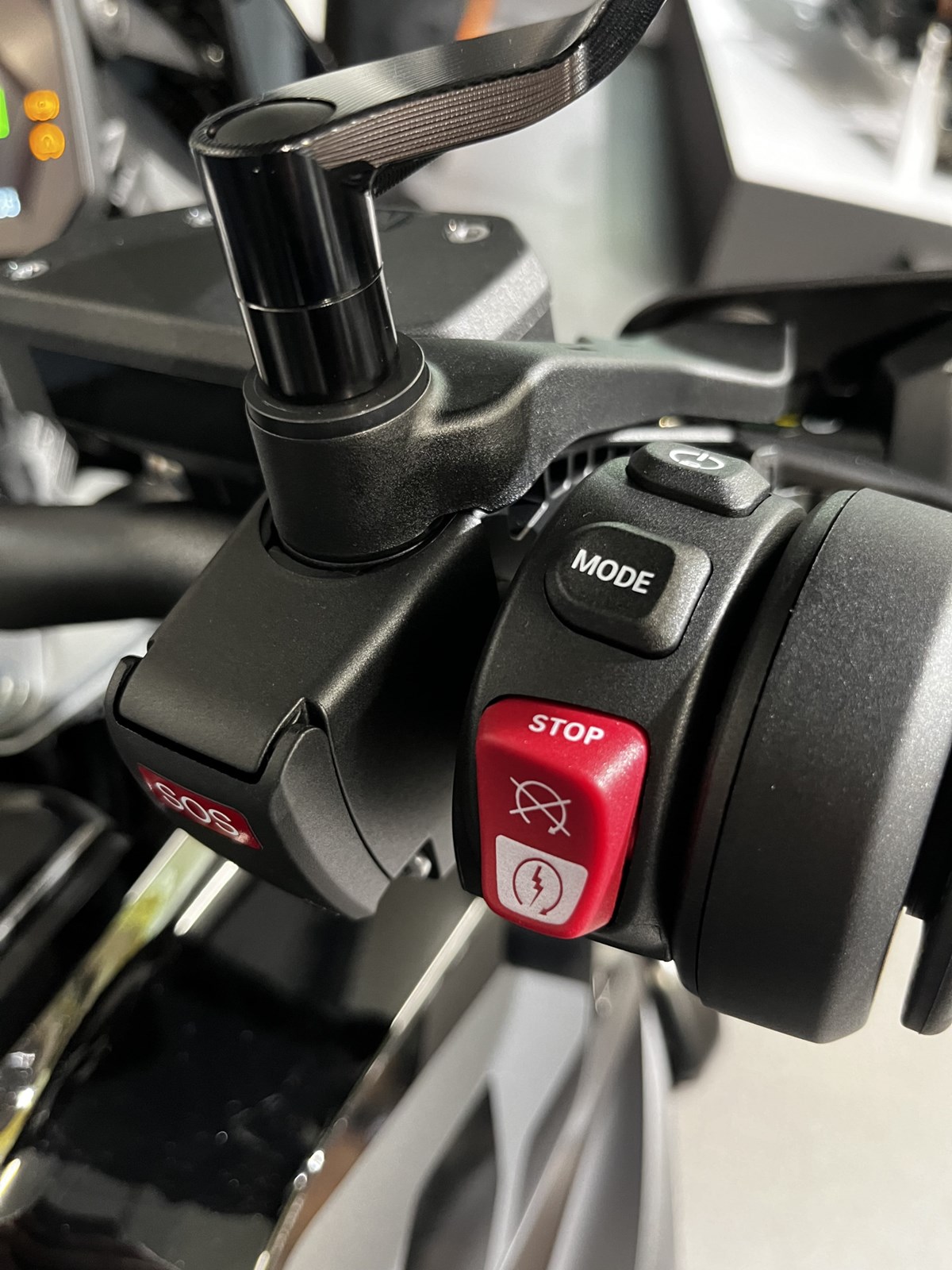 BMW R 1300 GS Triple Black-showroom-element-3