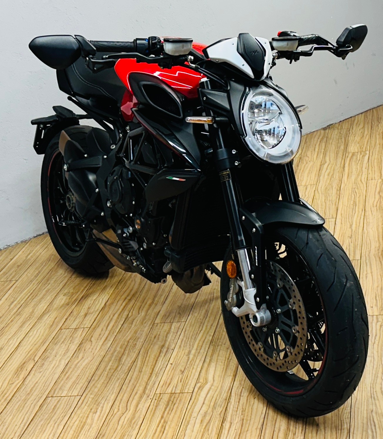MV AGUSTA Dragster 800 Rosso