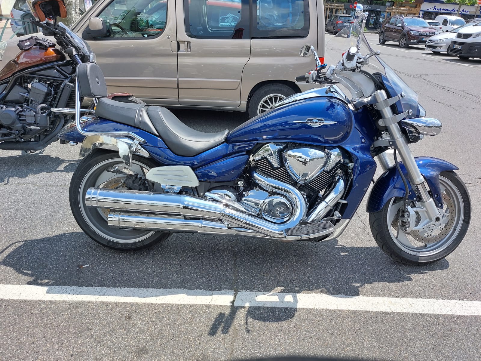SUZUKI Intruder M 1800 R-showroom-element-1