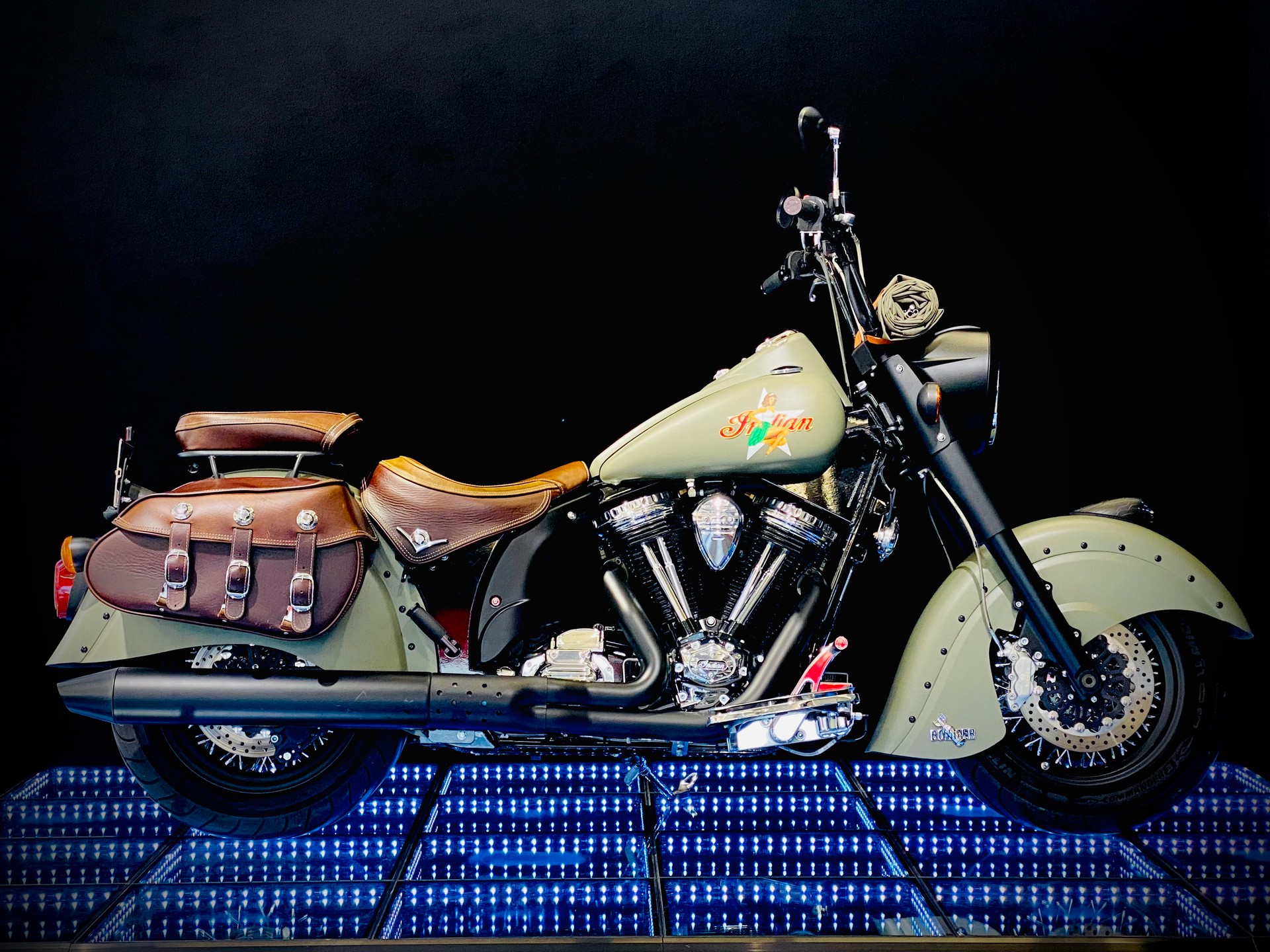 INDIAN Chief Bomber-image-2
