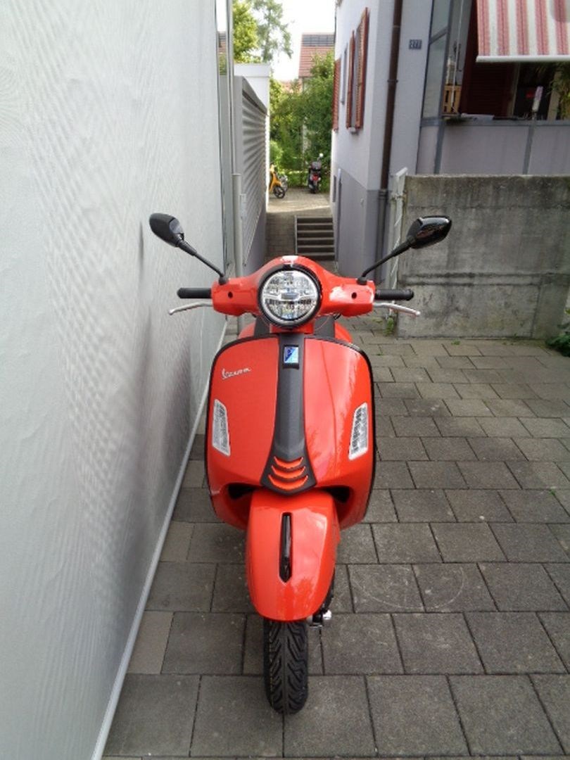 PIAGGIO VESPA GTS 300 SUPER SPORT RST-showroom-element-2