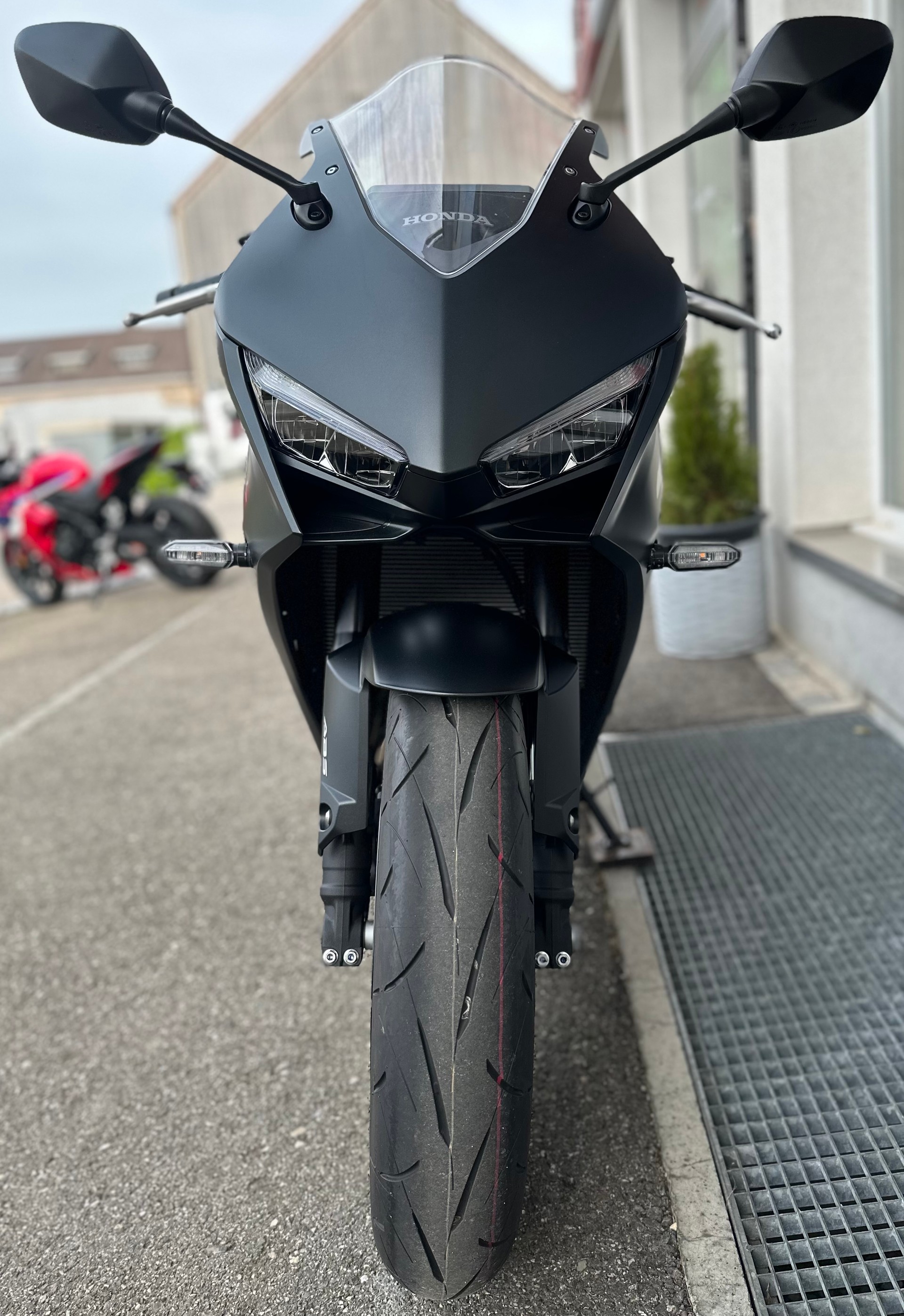 HONDA CBR 650 R E-Clutch-showroom-element-1