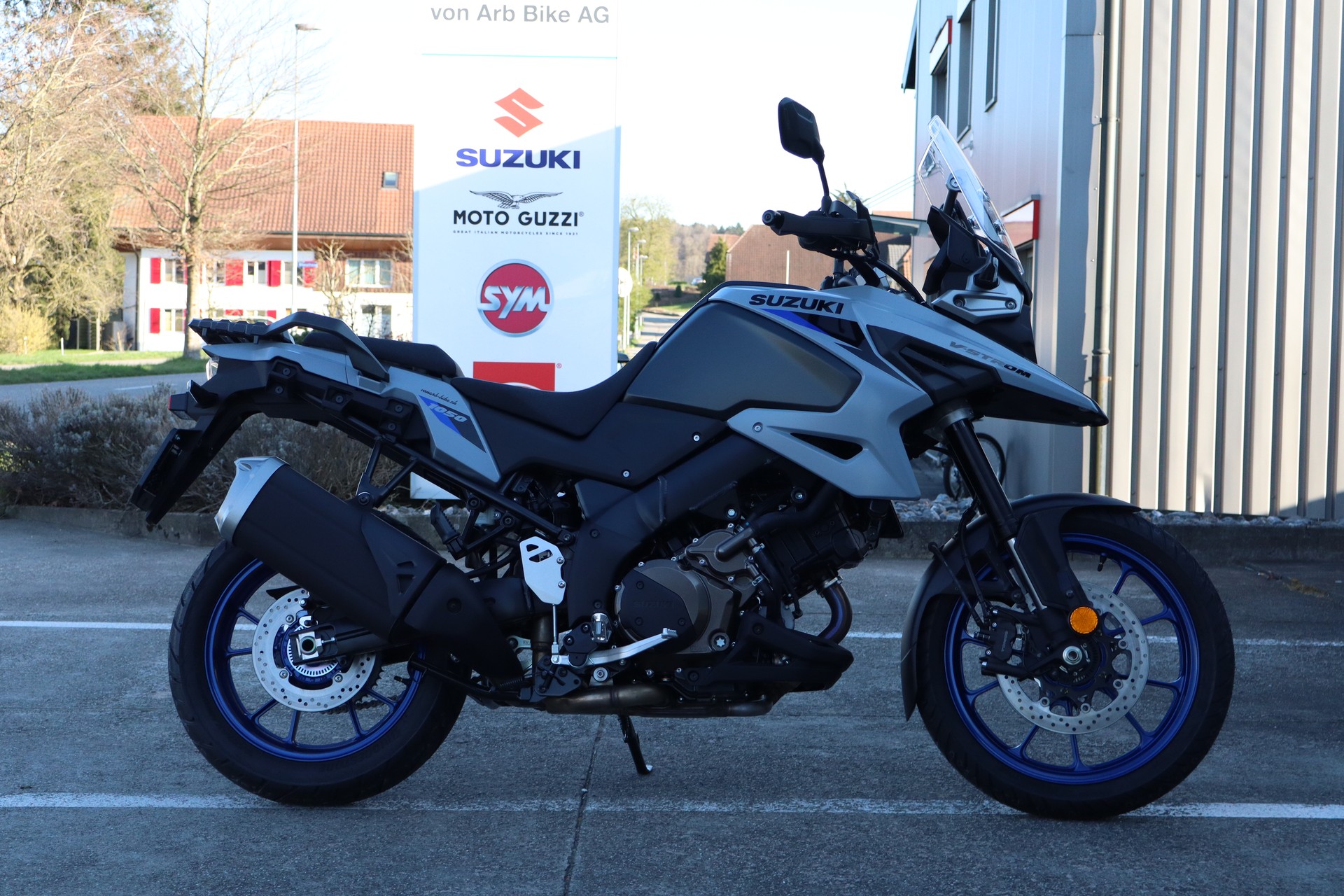SUZUKI DL 1050