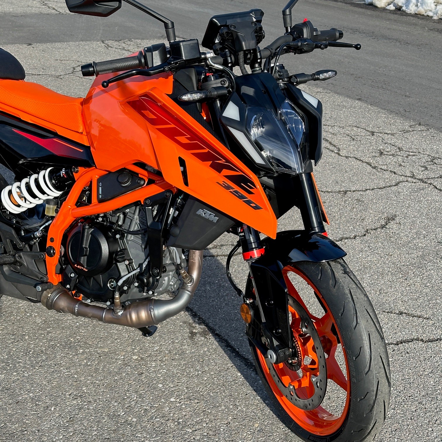 KTM 390 Duke-showroom-element-3