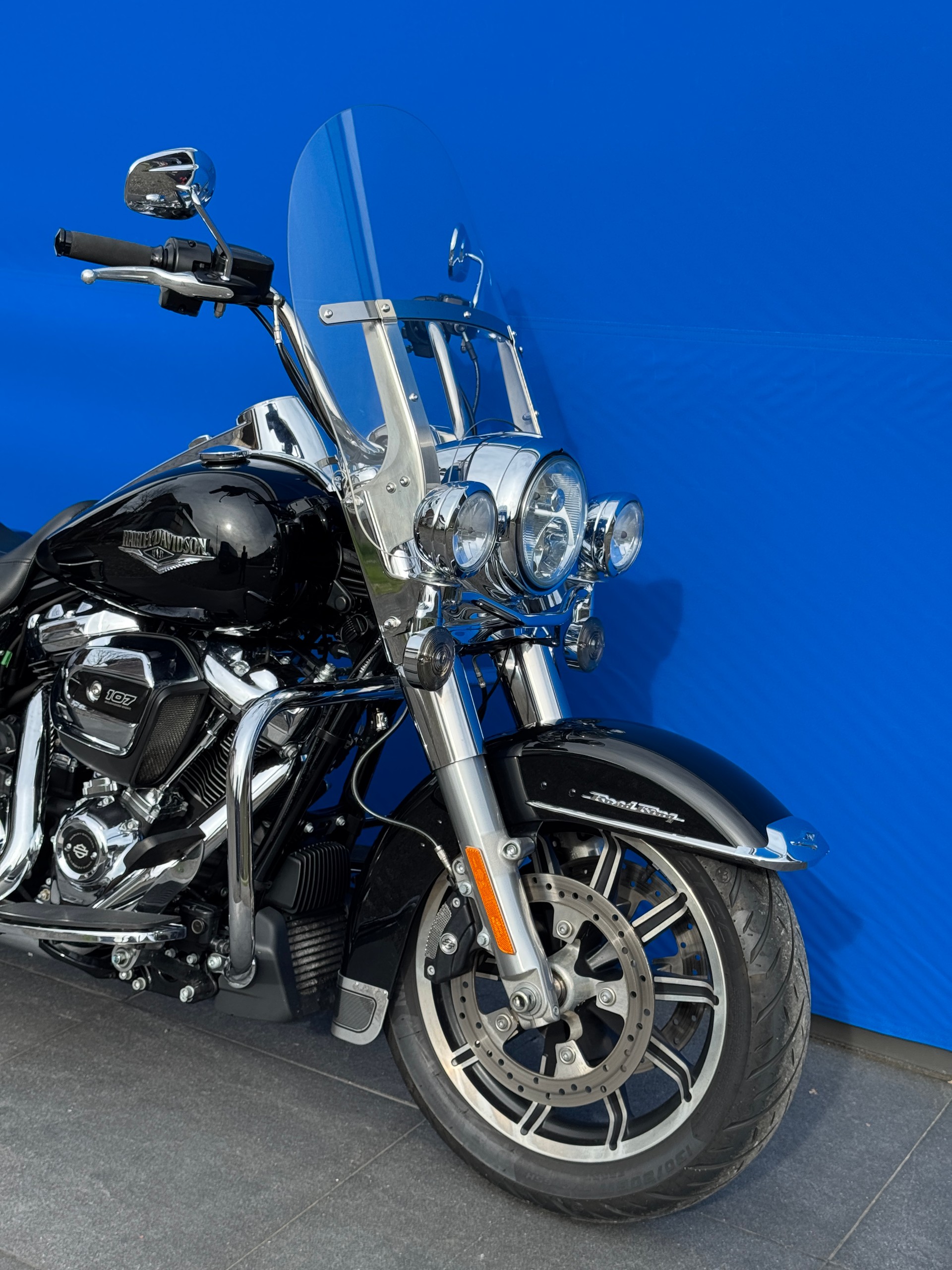 HARLEY-DAVIDSON FLHR Road King 107 ABS-showroom-element-1