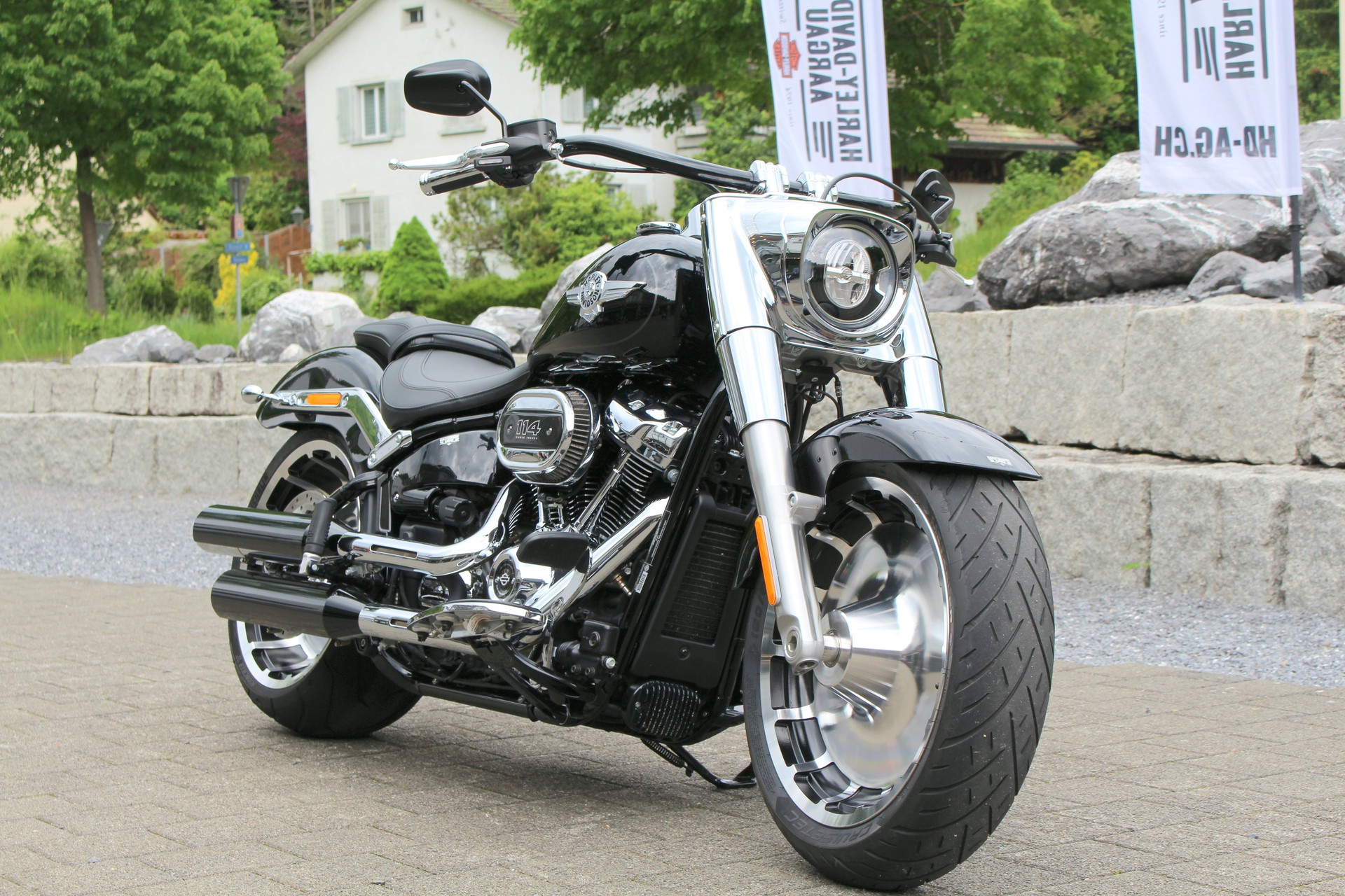 HARLEY-DAVIDSON FLFBS Fat Boy 114-showroom-element-1