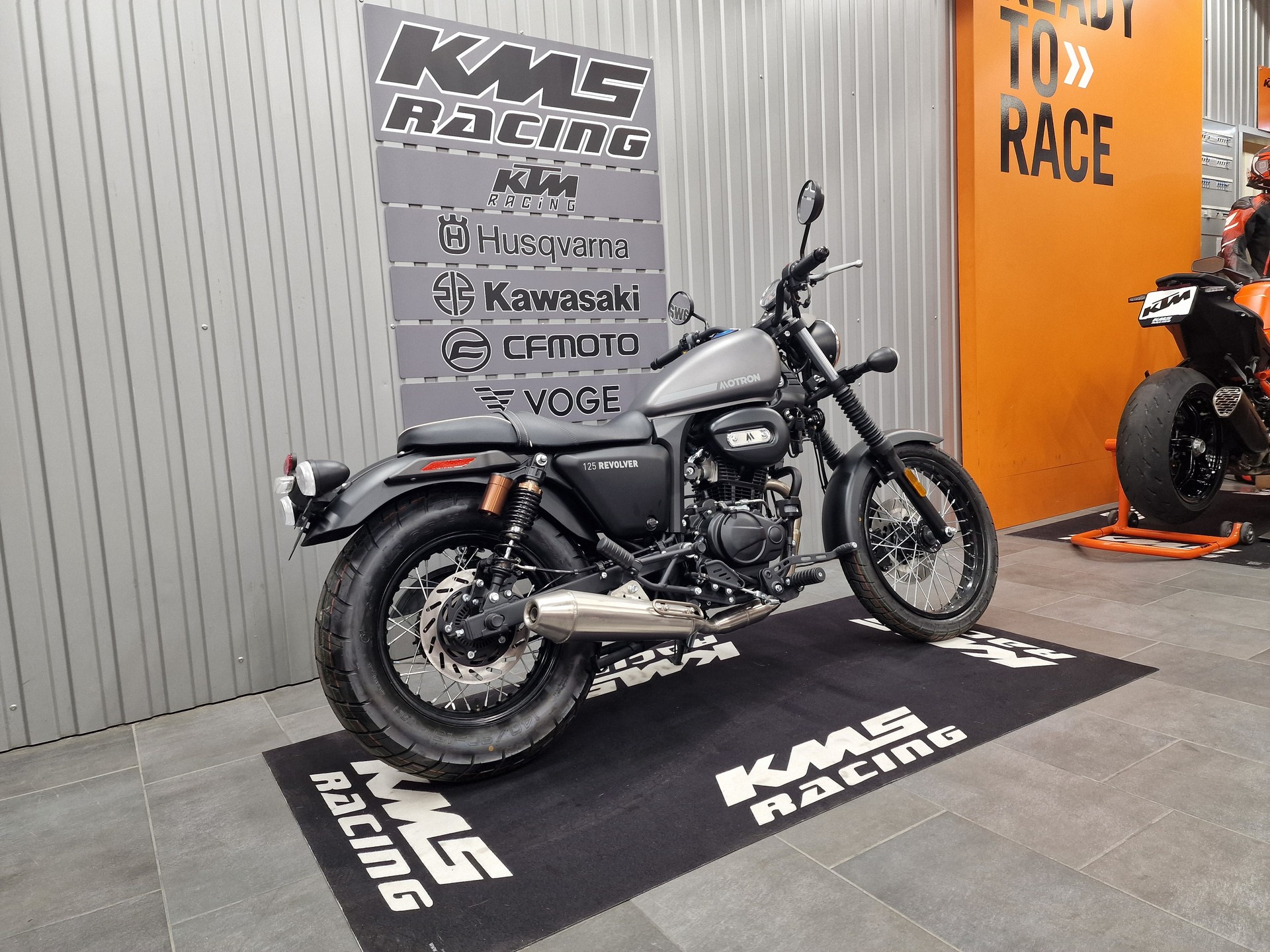 MOTRON Revolver 125-showroom-element-2