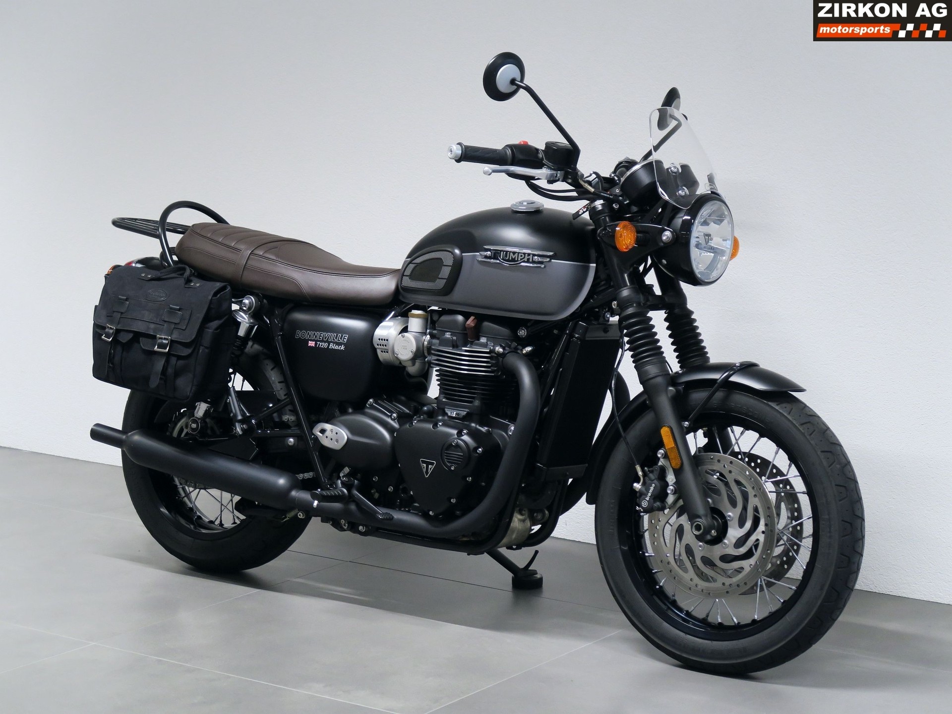 TRIUMPH Bonneville T120-showroom-element-2