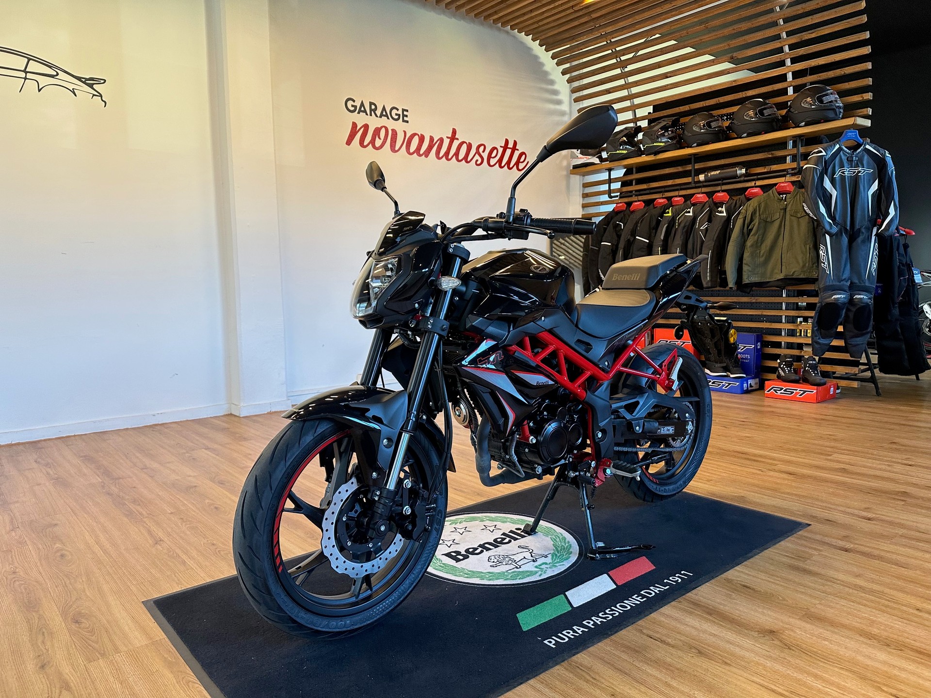 BENELLI BN 125