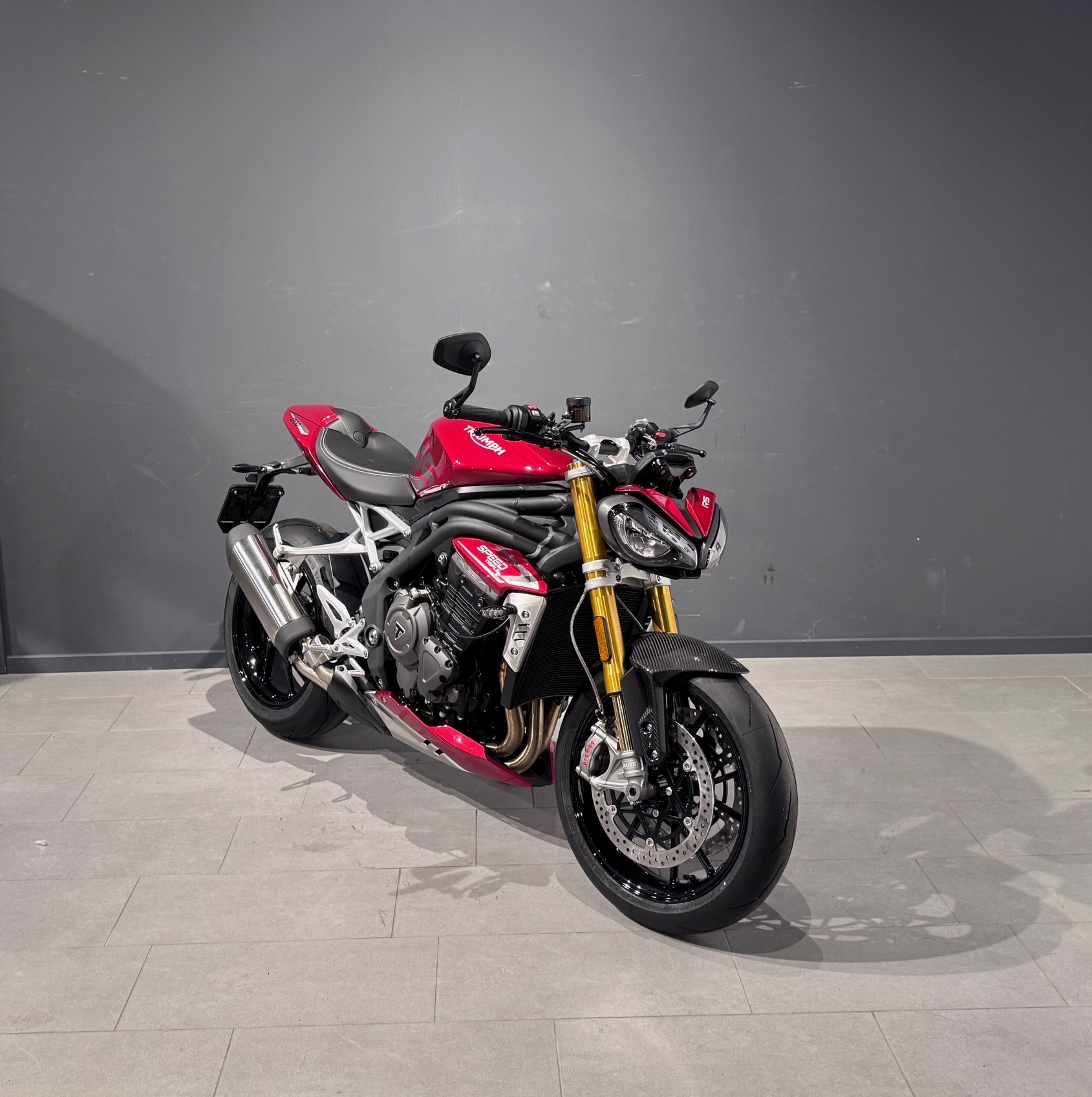 TRIUMPH Speed Triple RS-showroom-element-1
