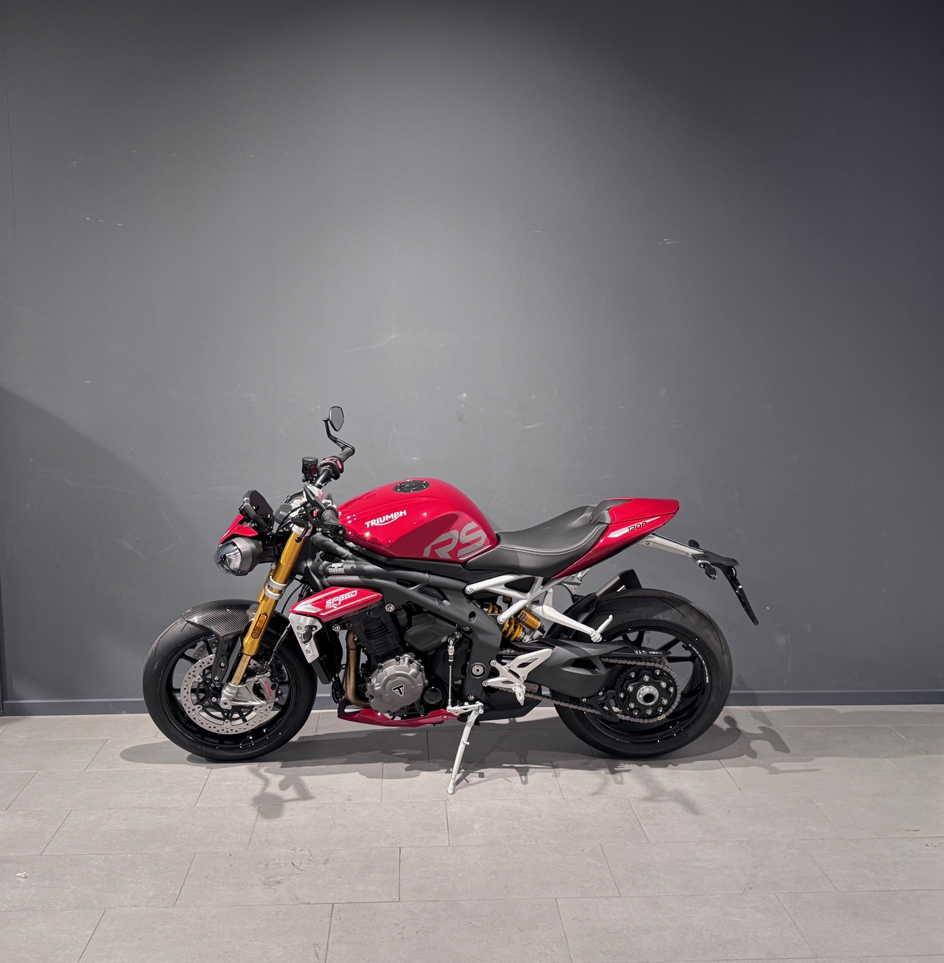 TRIUMPH Speed Triple RS-showroom-element-3
