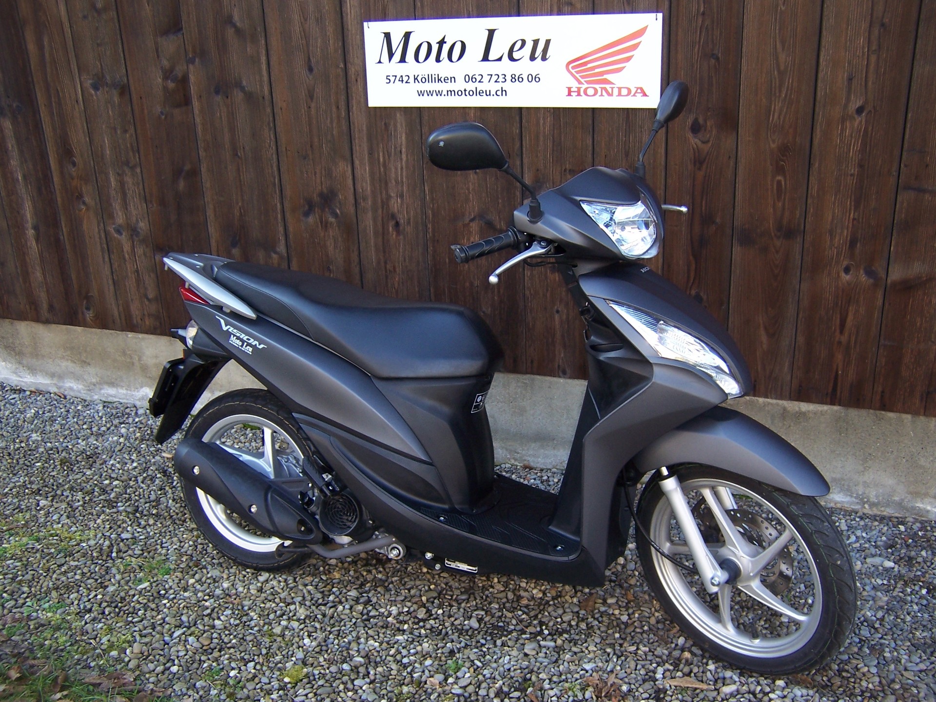 HONDA NSC Vision 110 16''-showroom-element-1