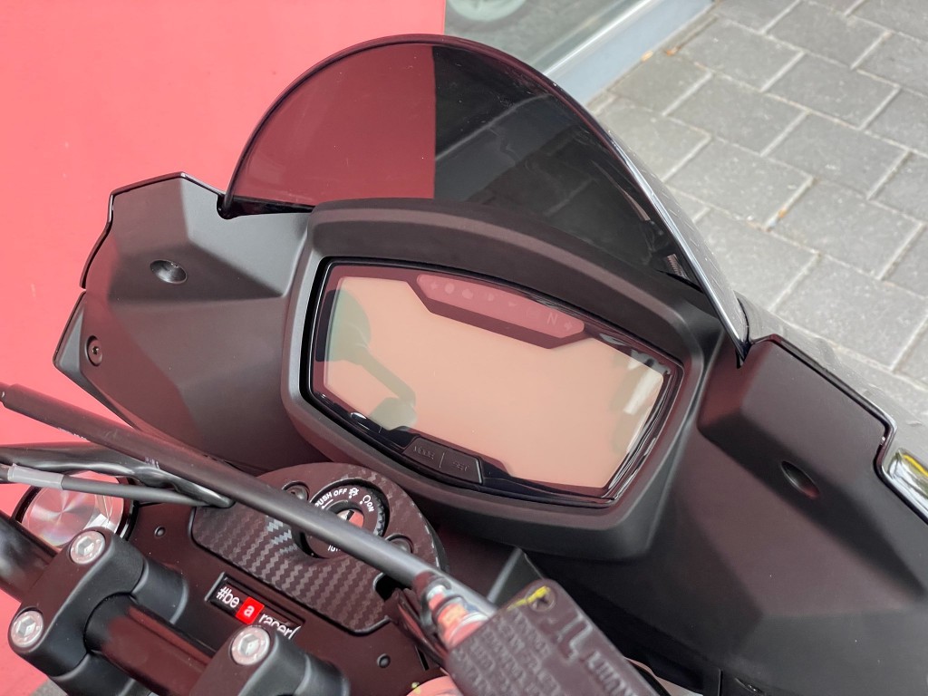 APRILIA Tuono 125 - 4 Jahre Garantie-showroom-element-3
