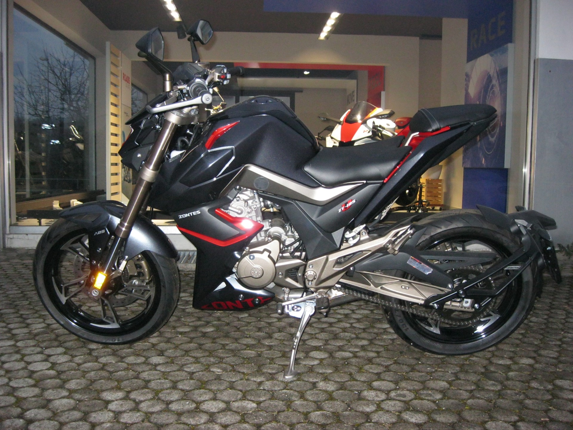ZONTES ZT 125