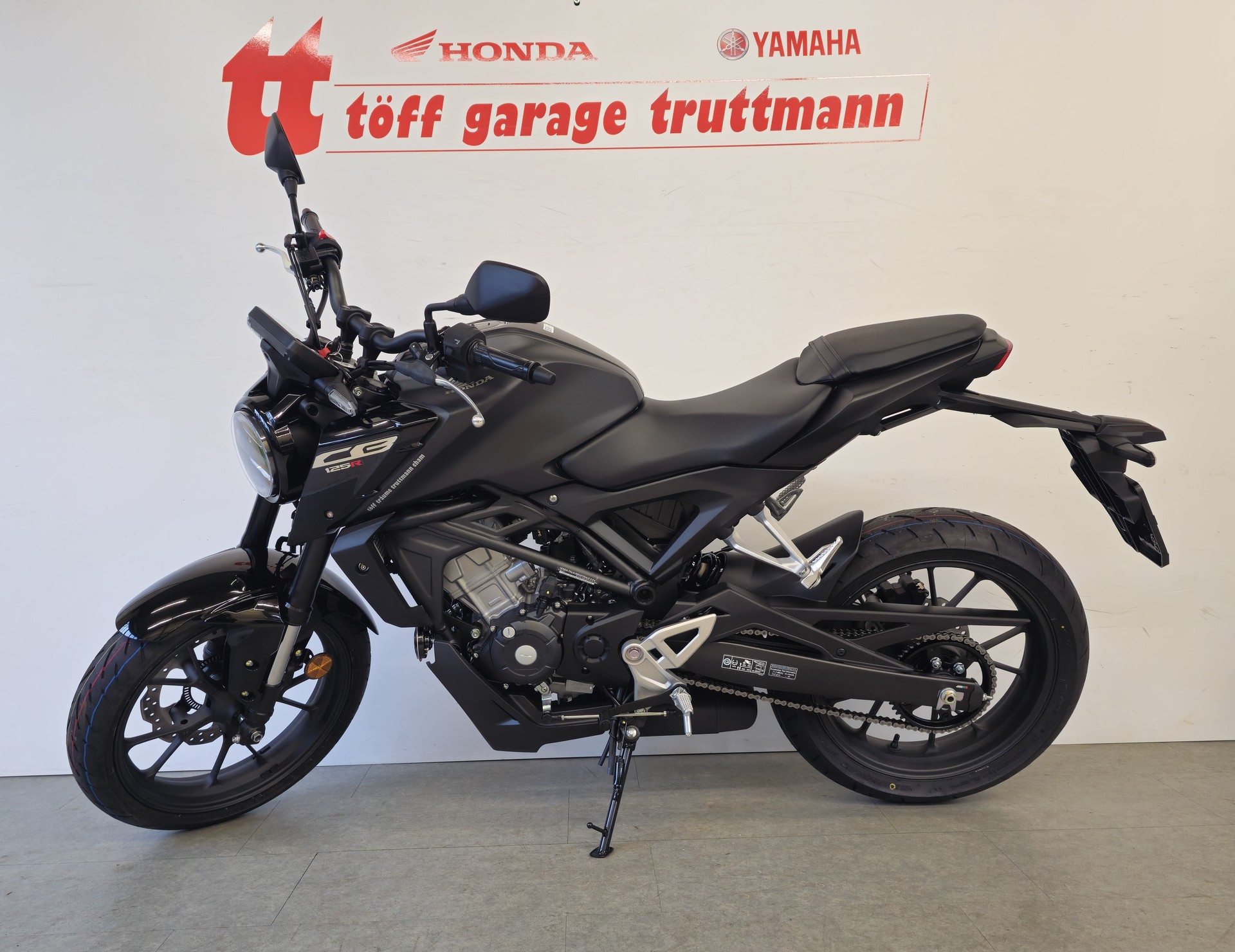 HONDA CB 125 R-showroom-element-1
