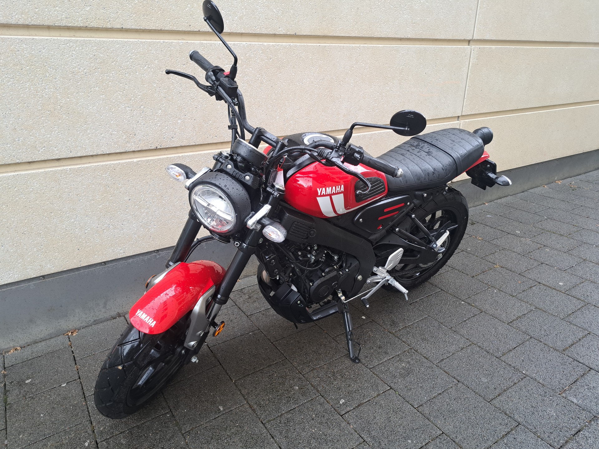 YAMAHA XSR 125