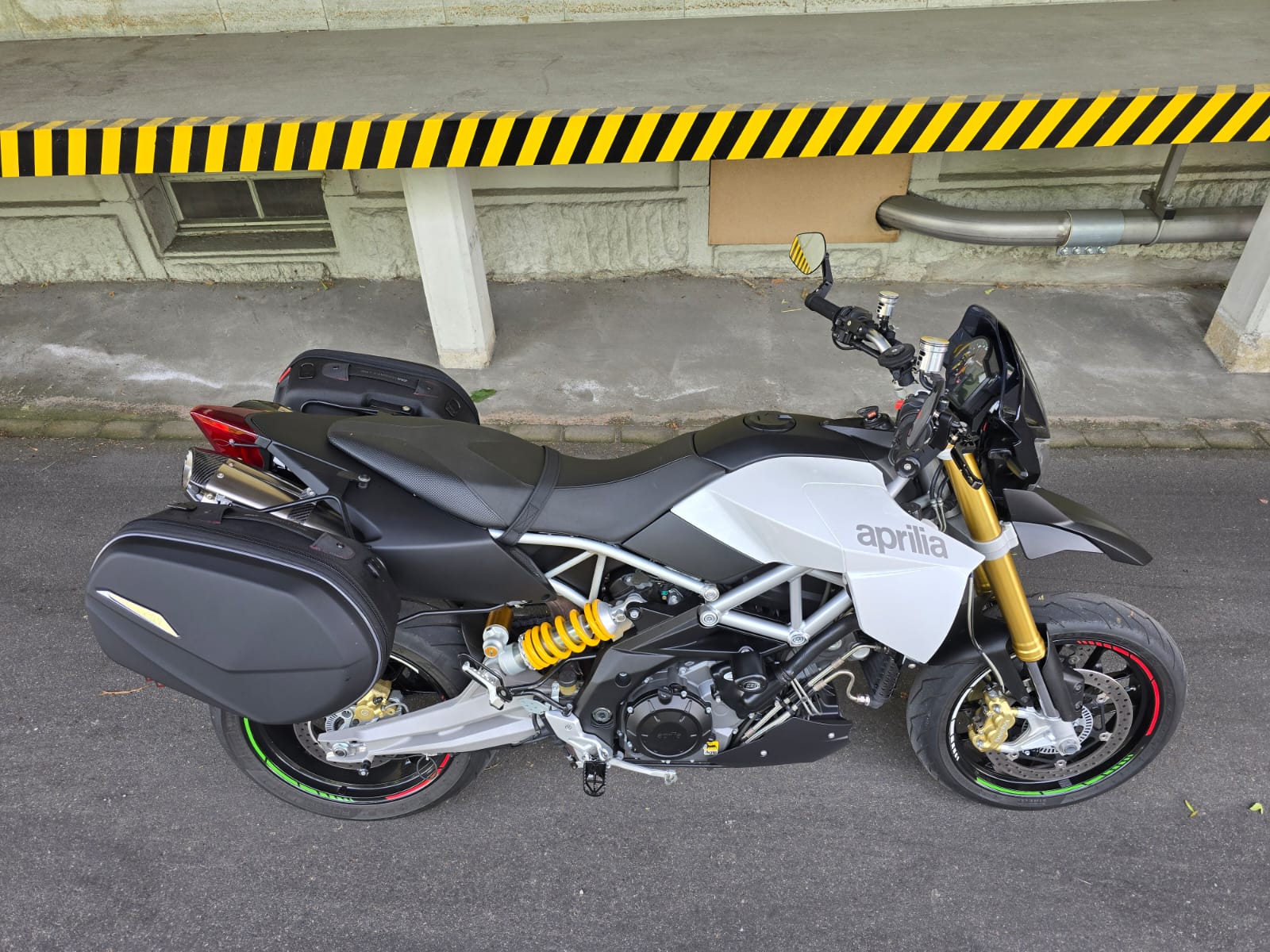 APRILIA Dorsoduro 1200 ABS/TC-image-3