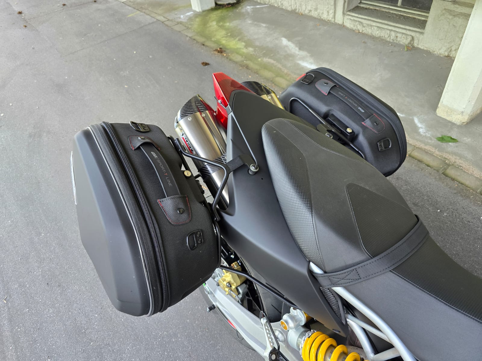 APRILIA Dorsoduro 1200 ABS/TC-image-6