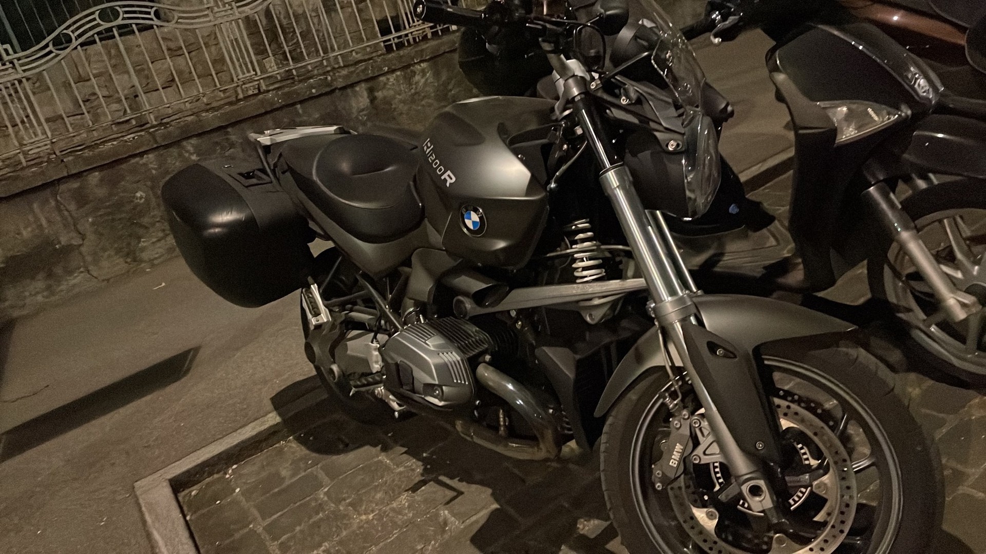 BMW R 1200 R Classic ABS-image-13