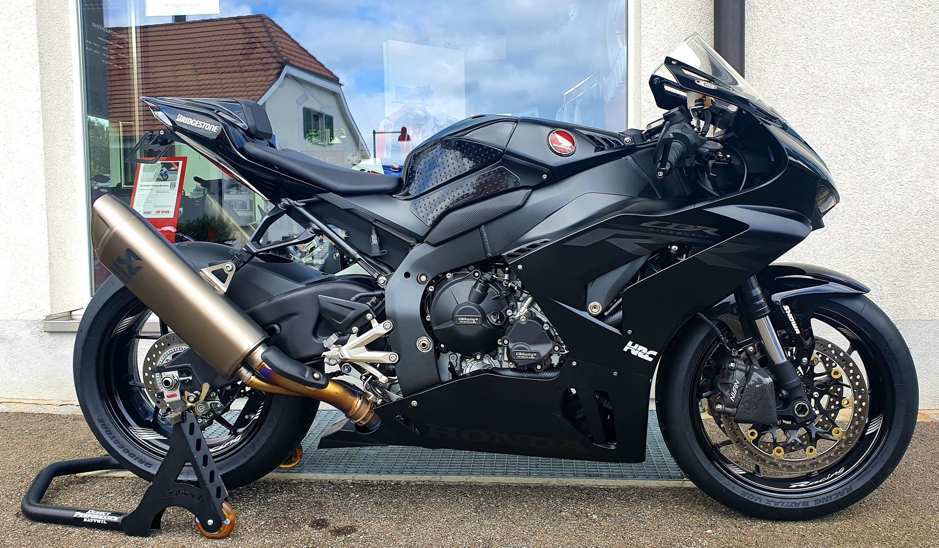 HONDA CBR 1000 RR-R