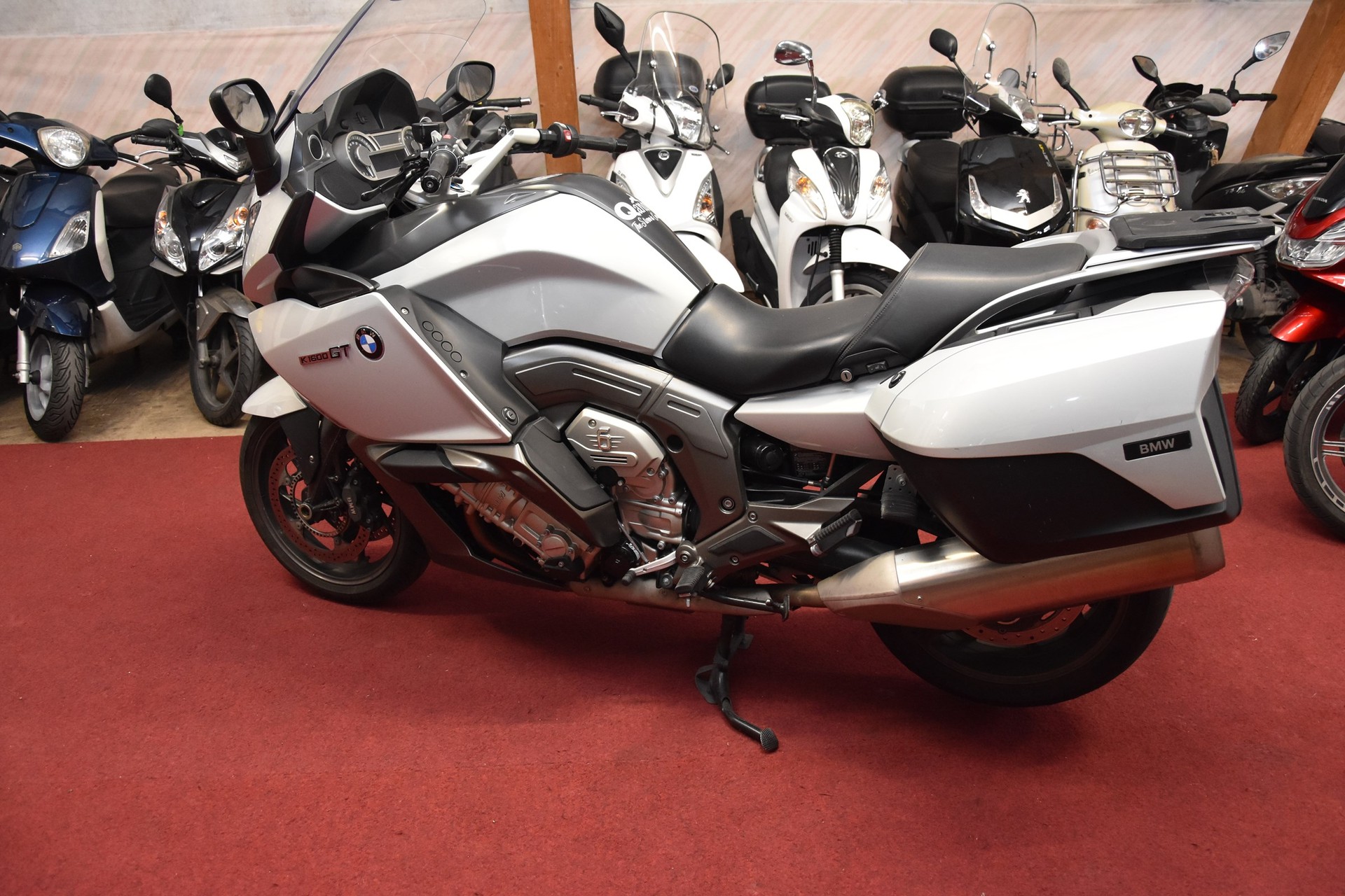 BMW K 1600 GT-image-2