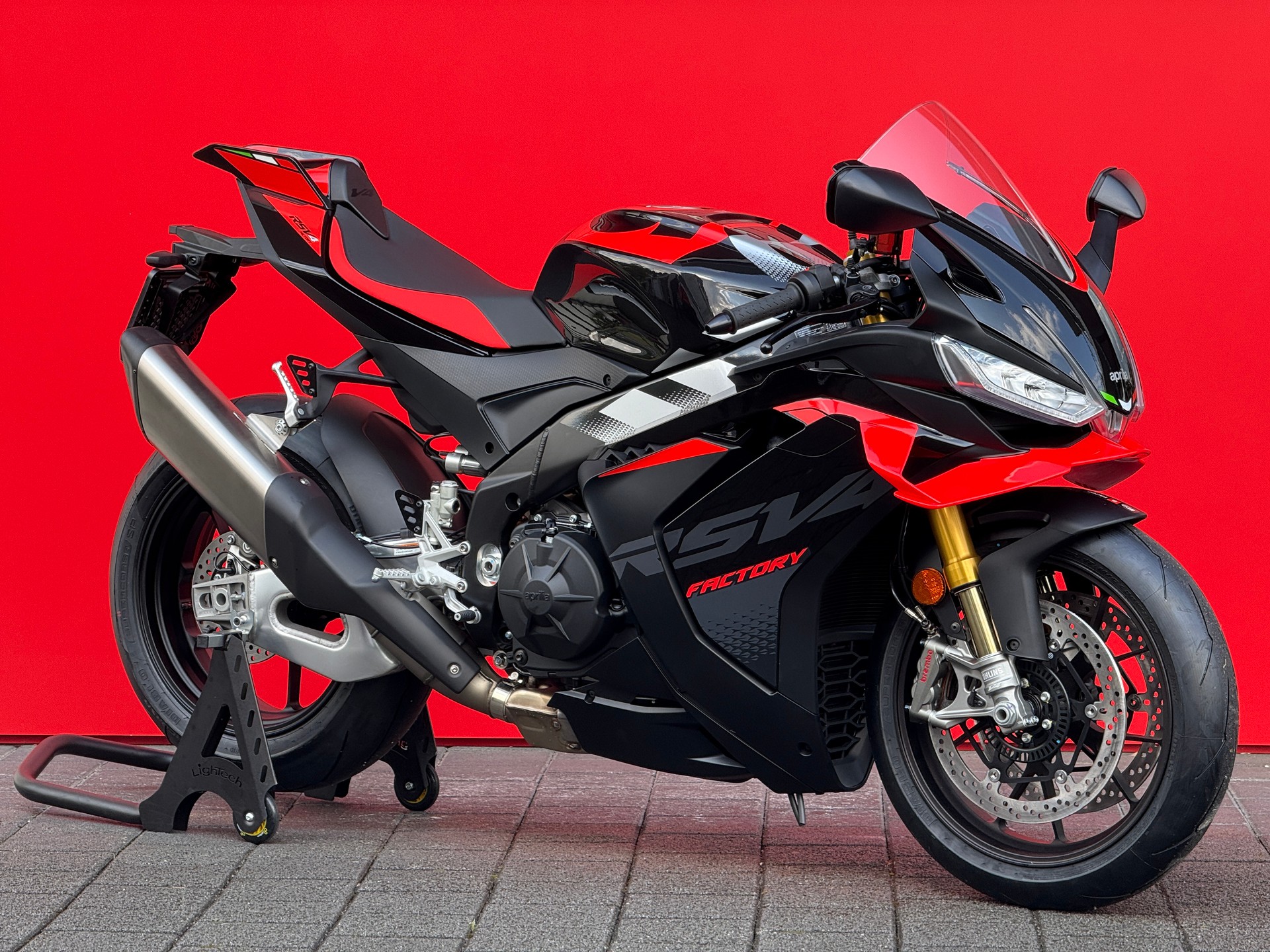 APRILIA RSV4 1100 Factory E5+