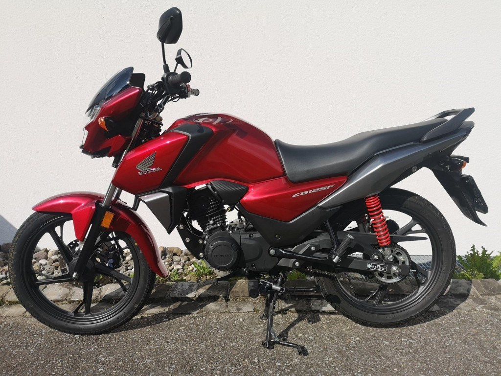 HONDA CBF 125 M-showroom-element-1