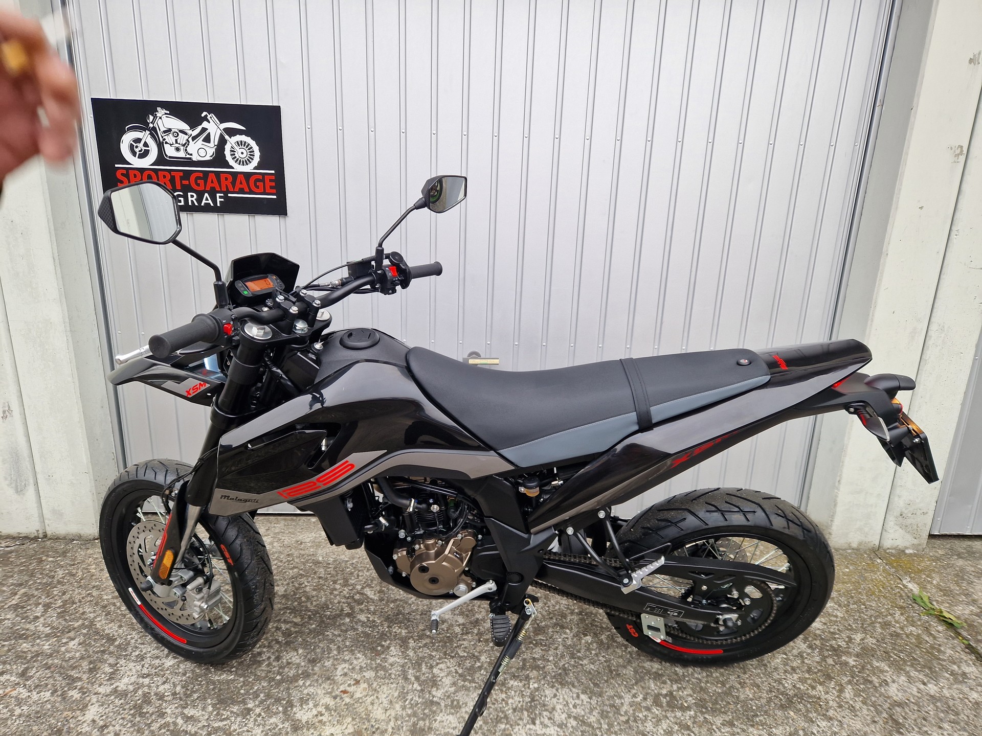 MALAGUTI XSM 125 ABS-showroom-element-1