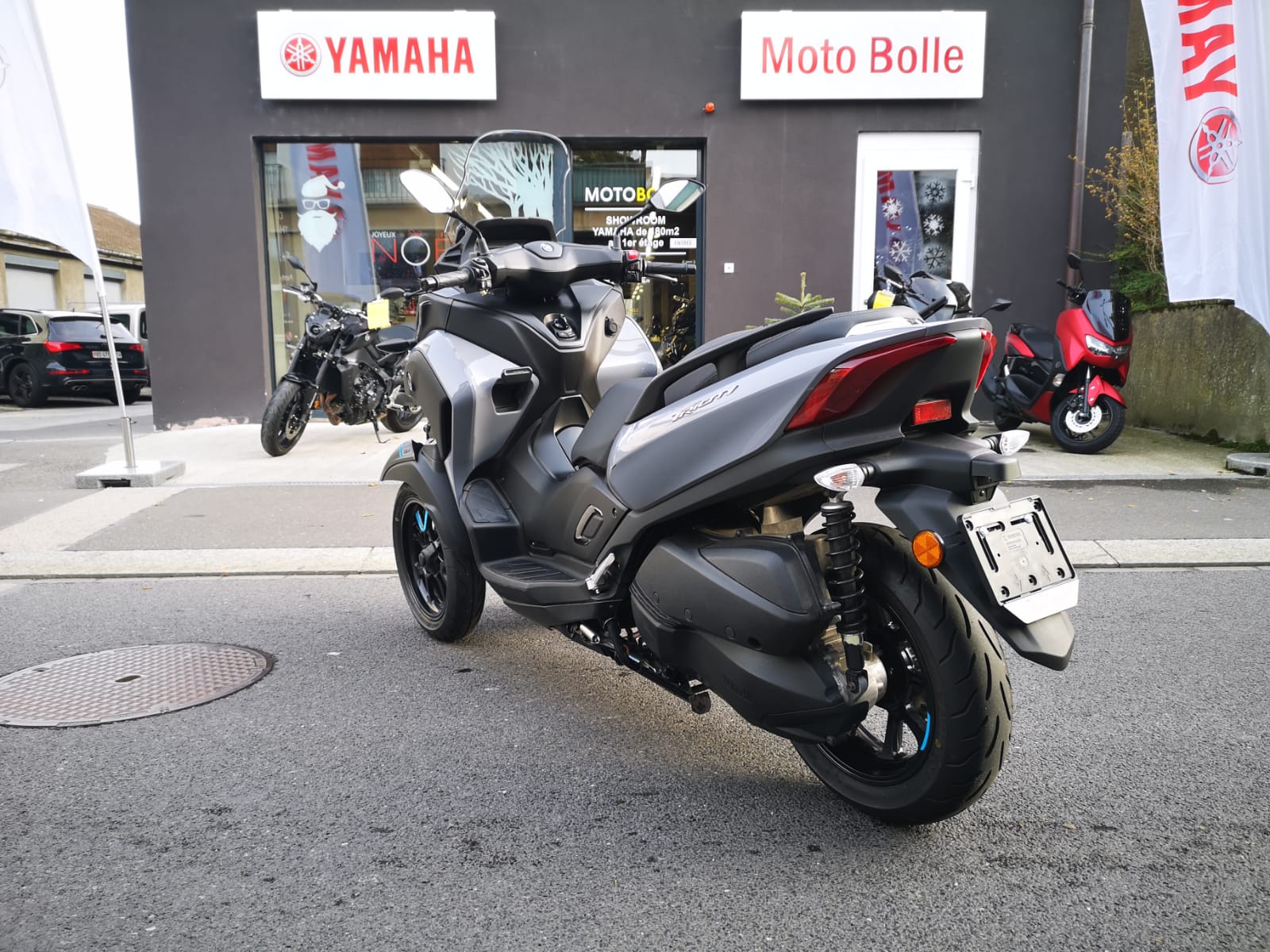 YAMAHA TRICITY 300-showroom-element-2