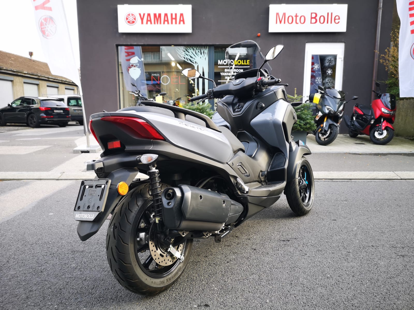 YAMAHA TRICITY 300-showroom-element-1