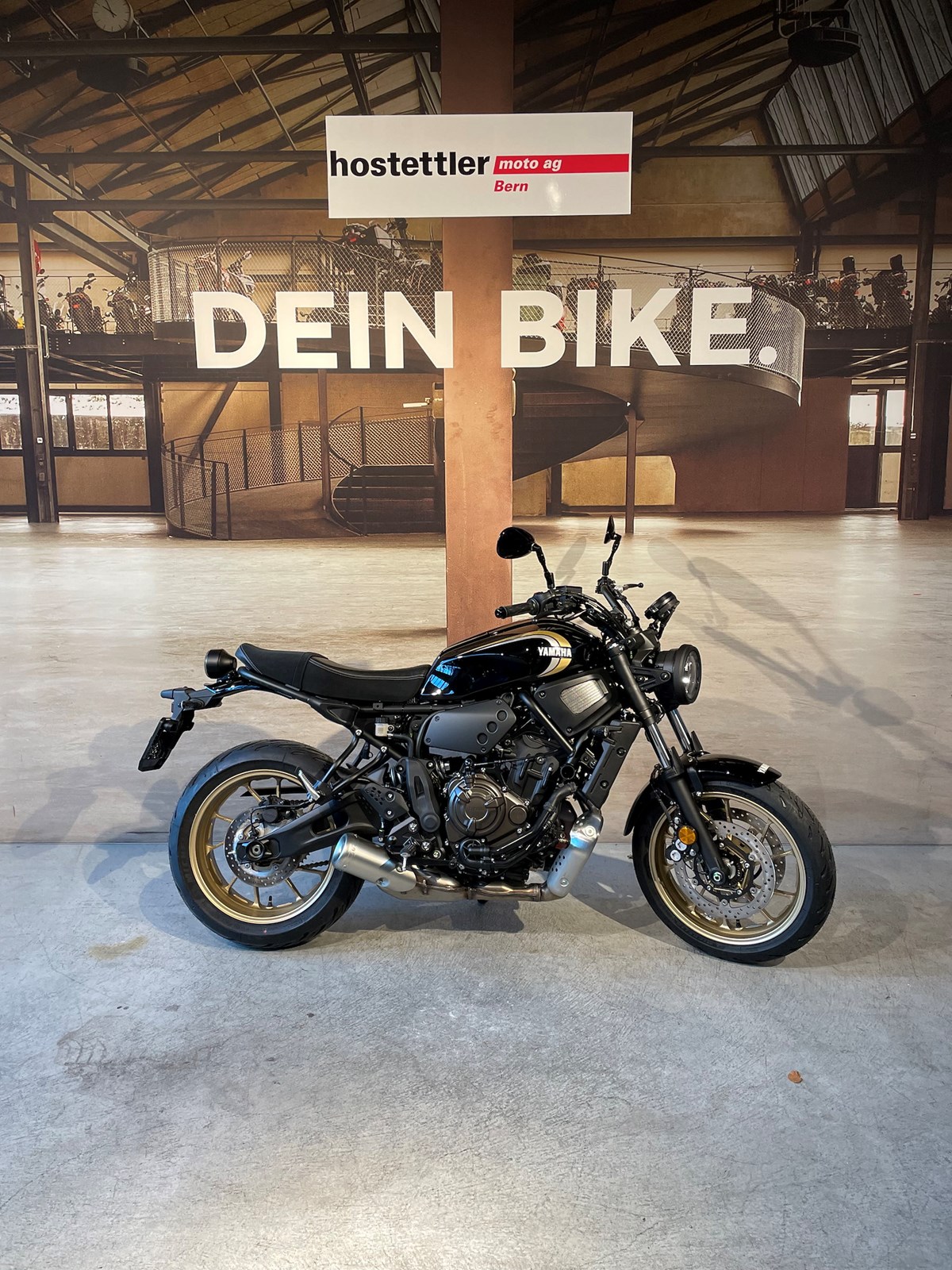 YAMAHA XSR 700 ABS-showroom-element-3