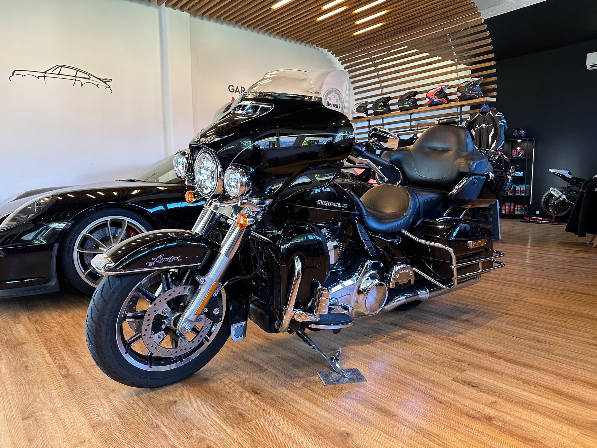 HARLEY-DAVIDSON FLHTK Electra Glide Ultra Limited Low