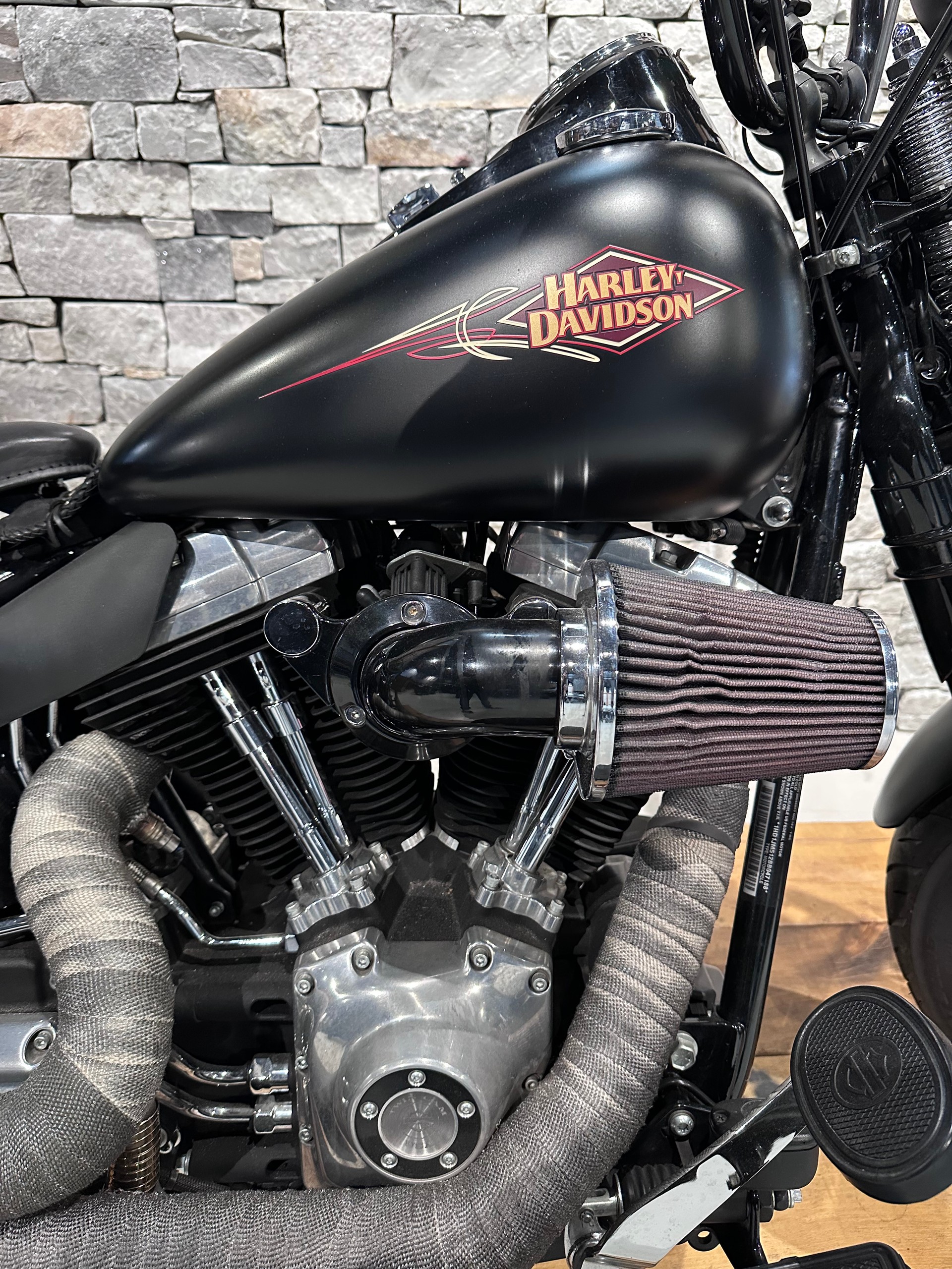 HARLEY-DAVIDSON FLSTSB-showroom-element-3