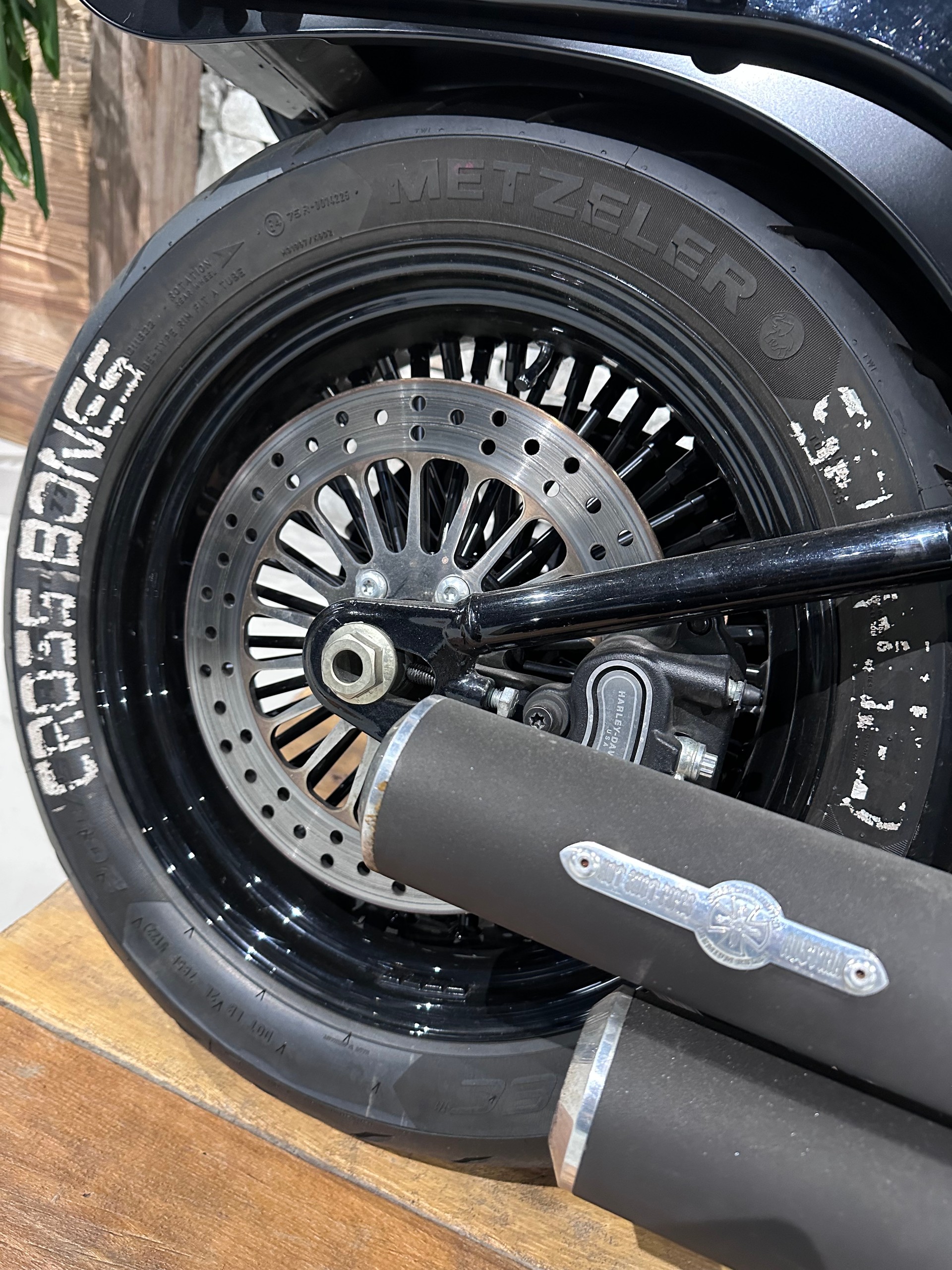 HARLEY-DAVIDSON FLSTSB-image-6