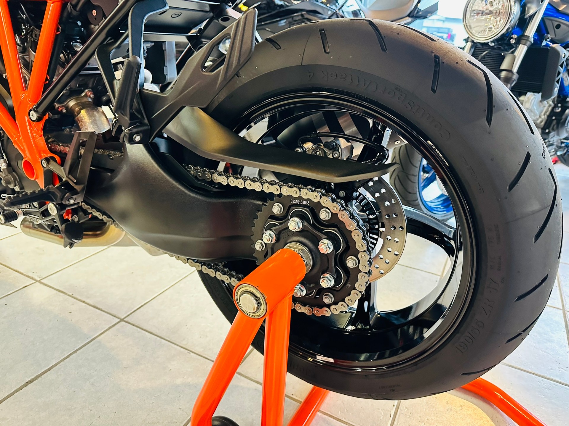 KTM 1290 Super Duke GT-image-10
