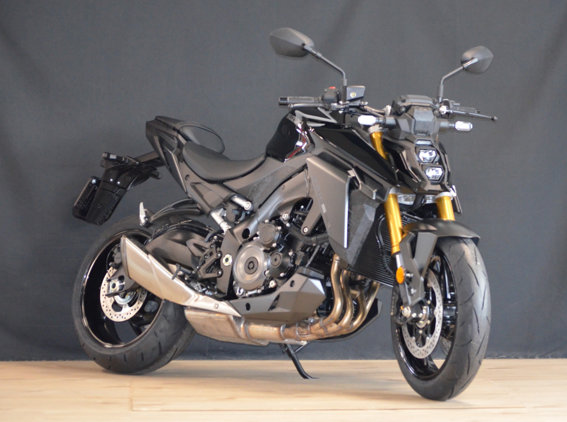 SUZUKI GSX-S 1000