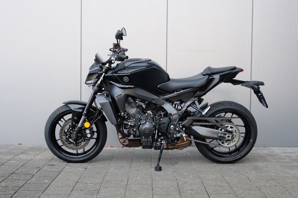 YAMAHA MT-09 ABS-showroom-element-3