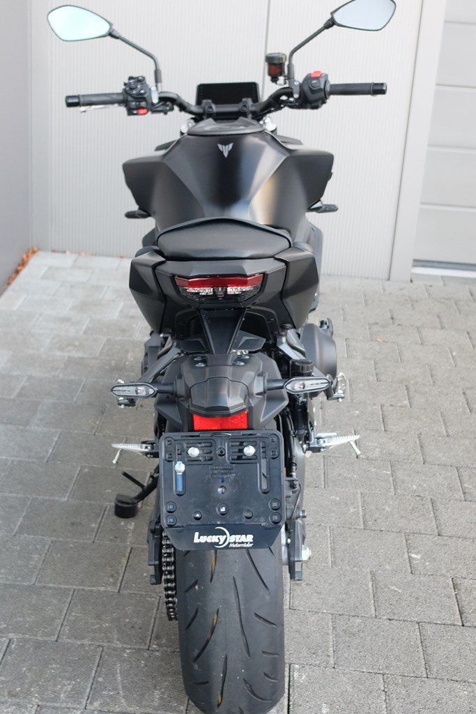 YAMAHA MT-09 ABS-showroom-element-1