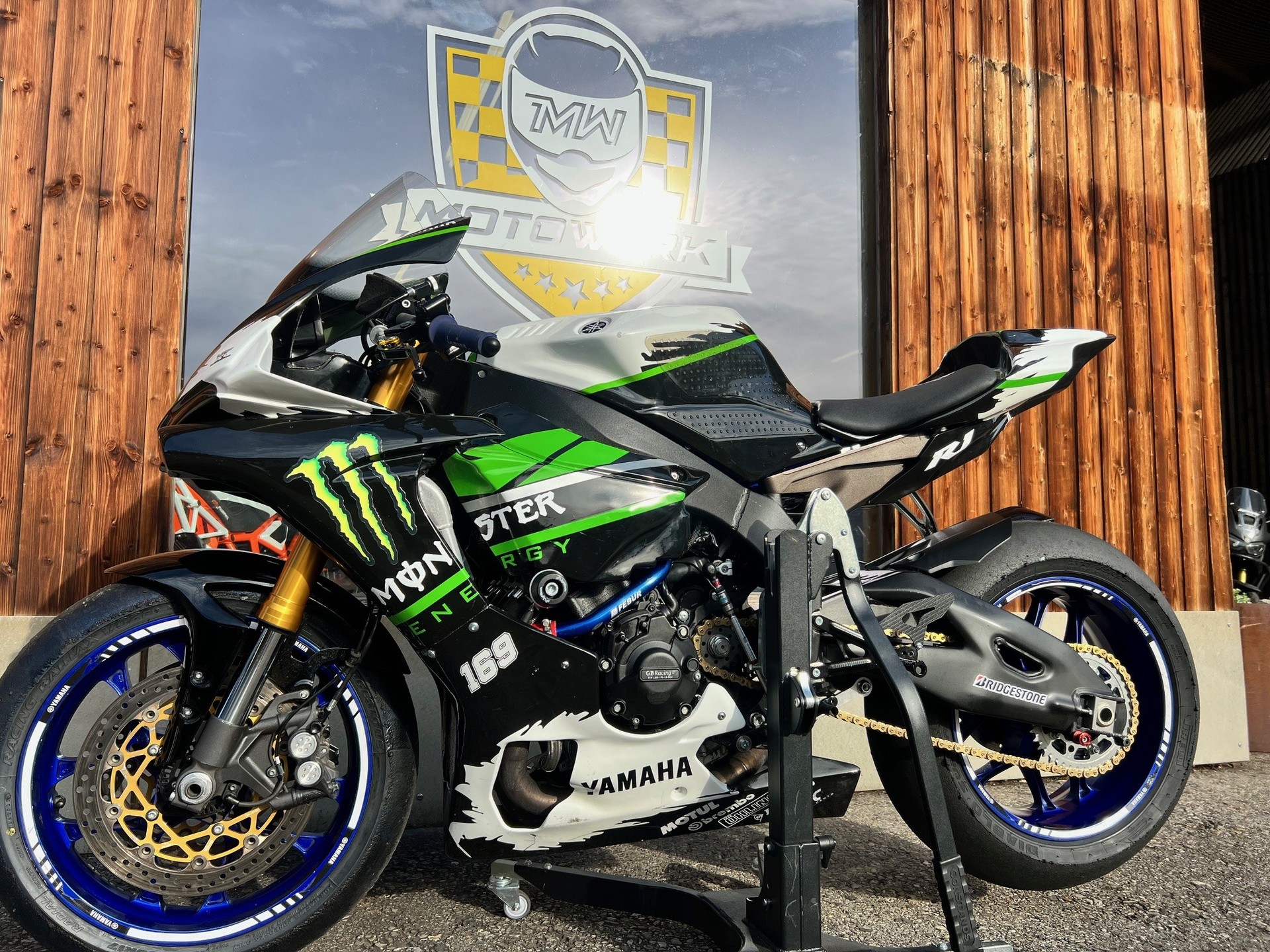 YAMAHA YZF-R1 ABS-image-9