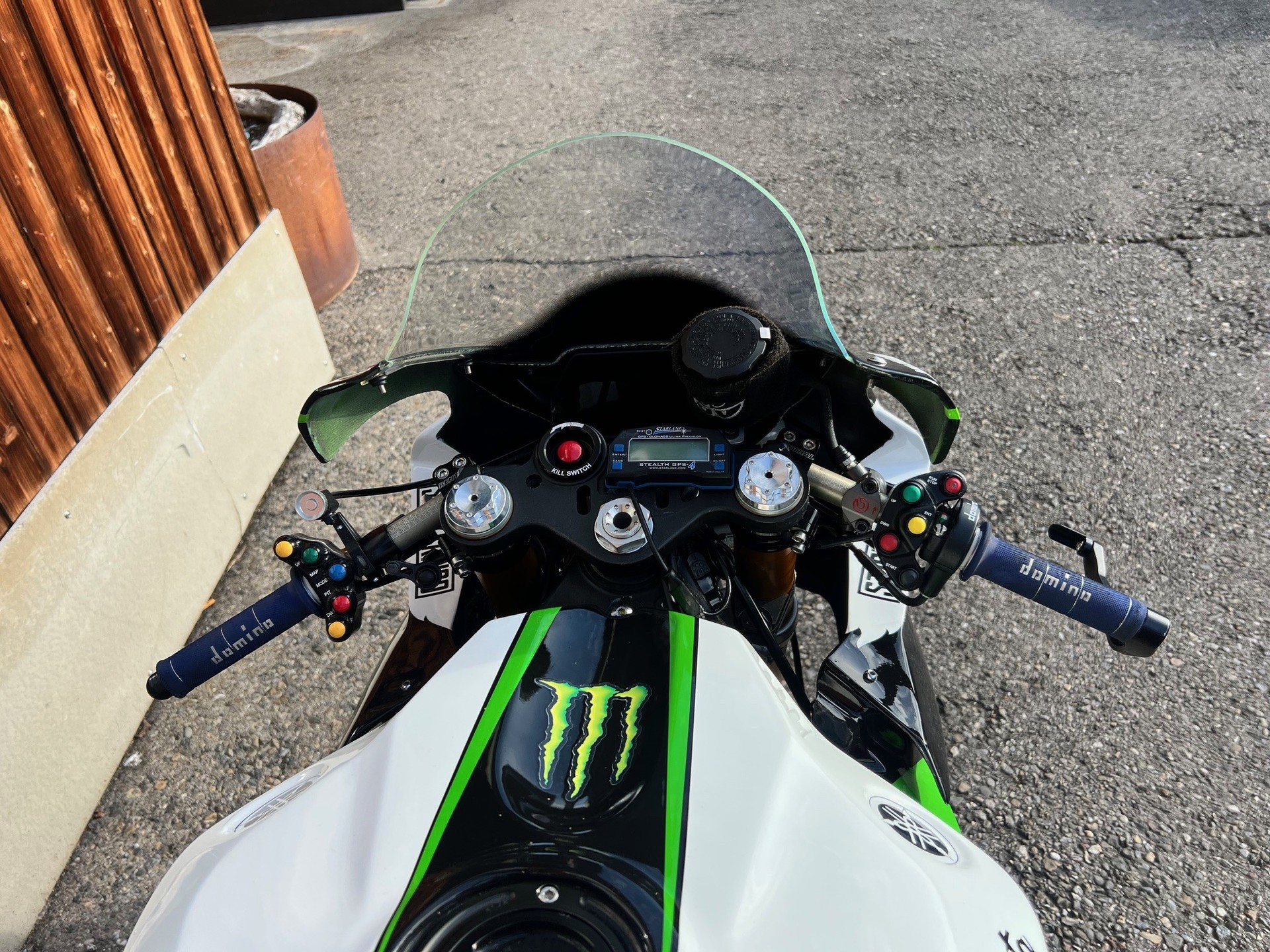 YAMAHA YZF-R1 ABS-image-6