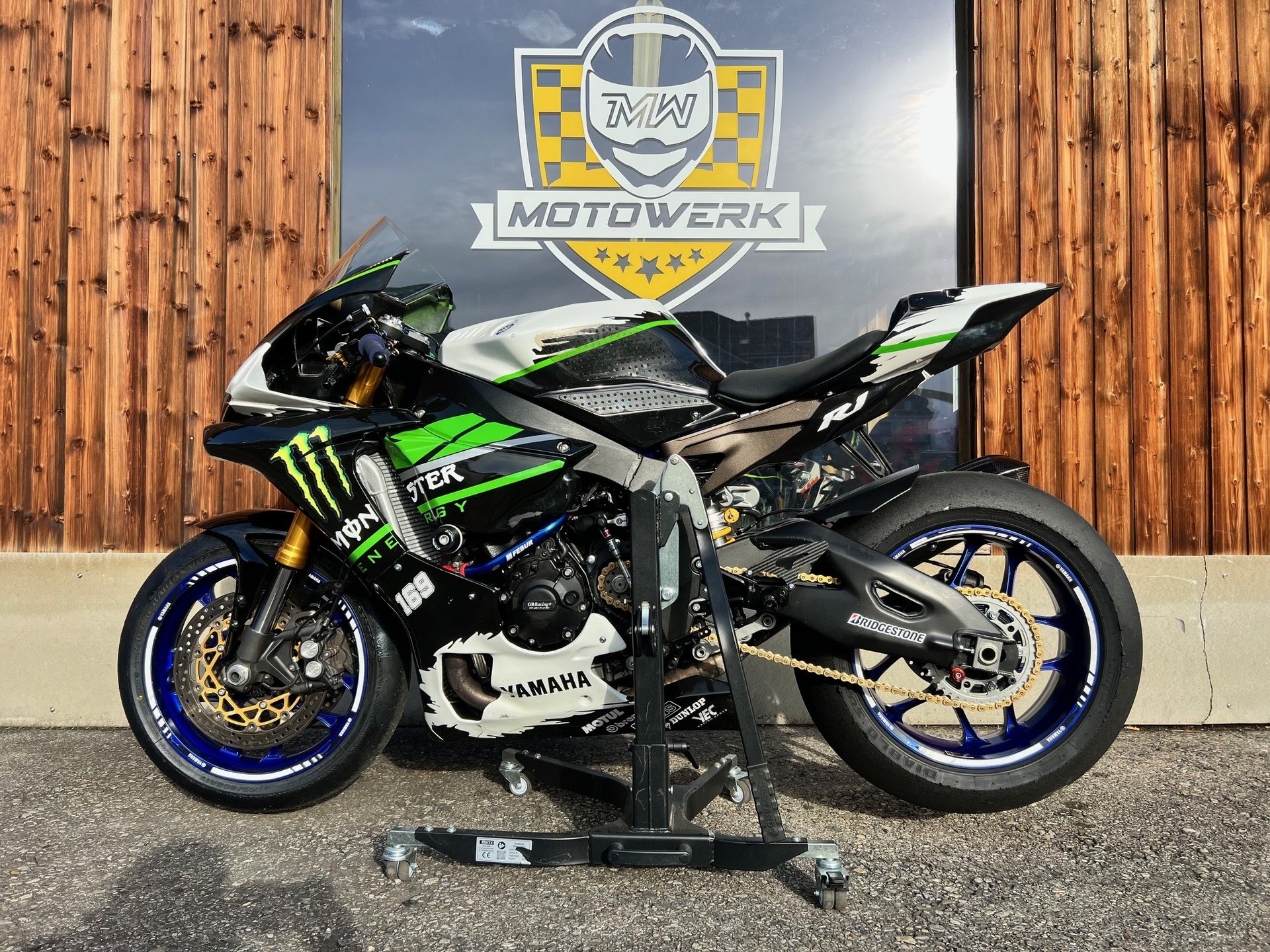 YAMAHA YZF-R1 ABS