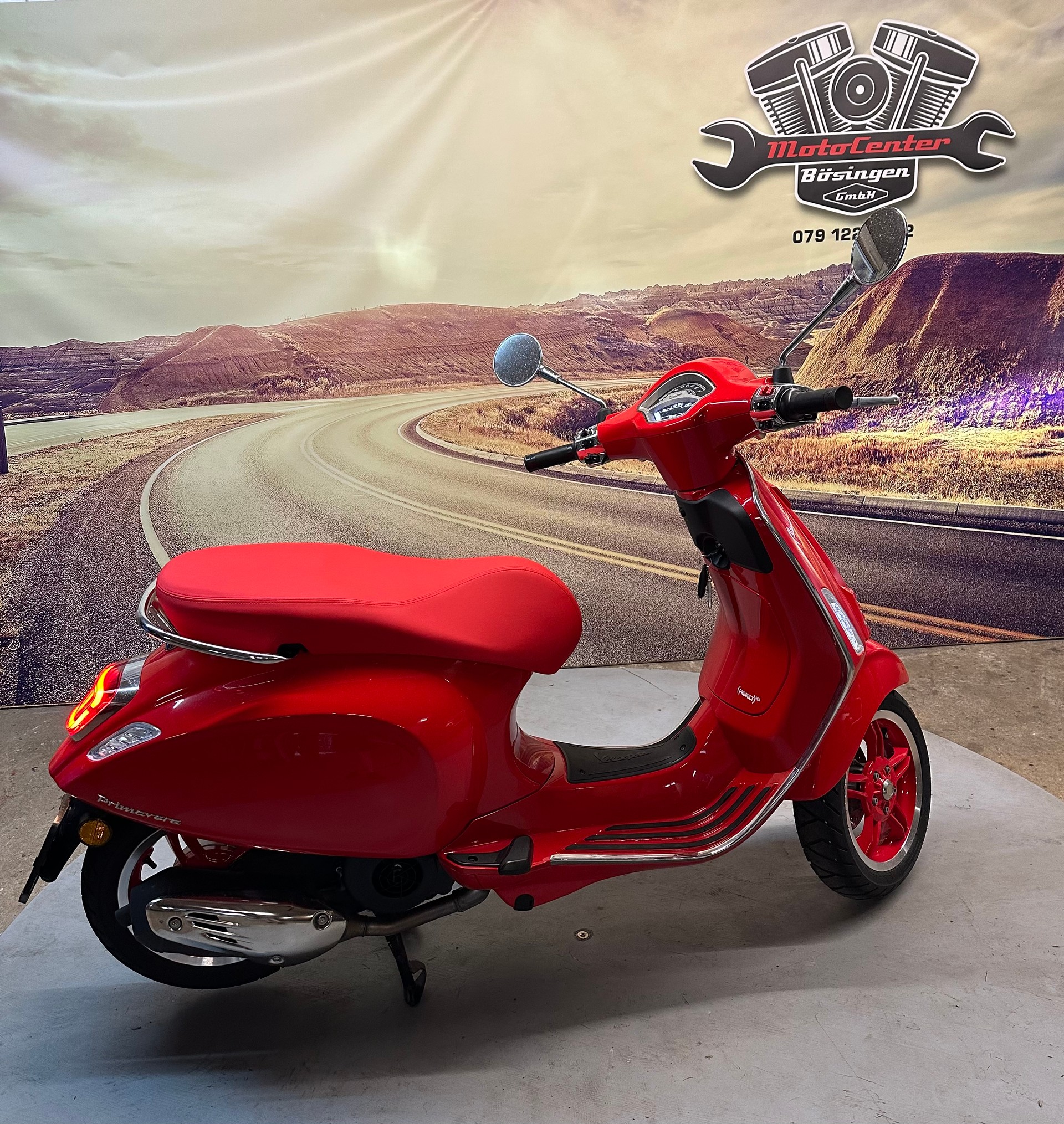 PIAGGIO Vespa 125 Primavera Red mit 24 Monate Garantie